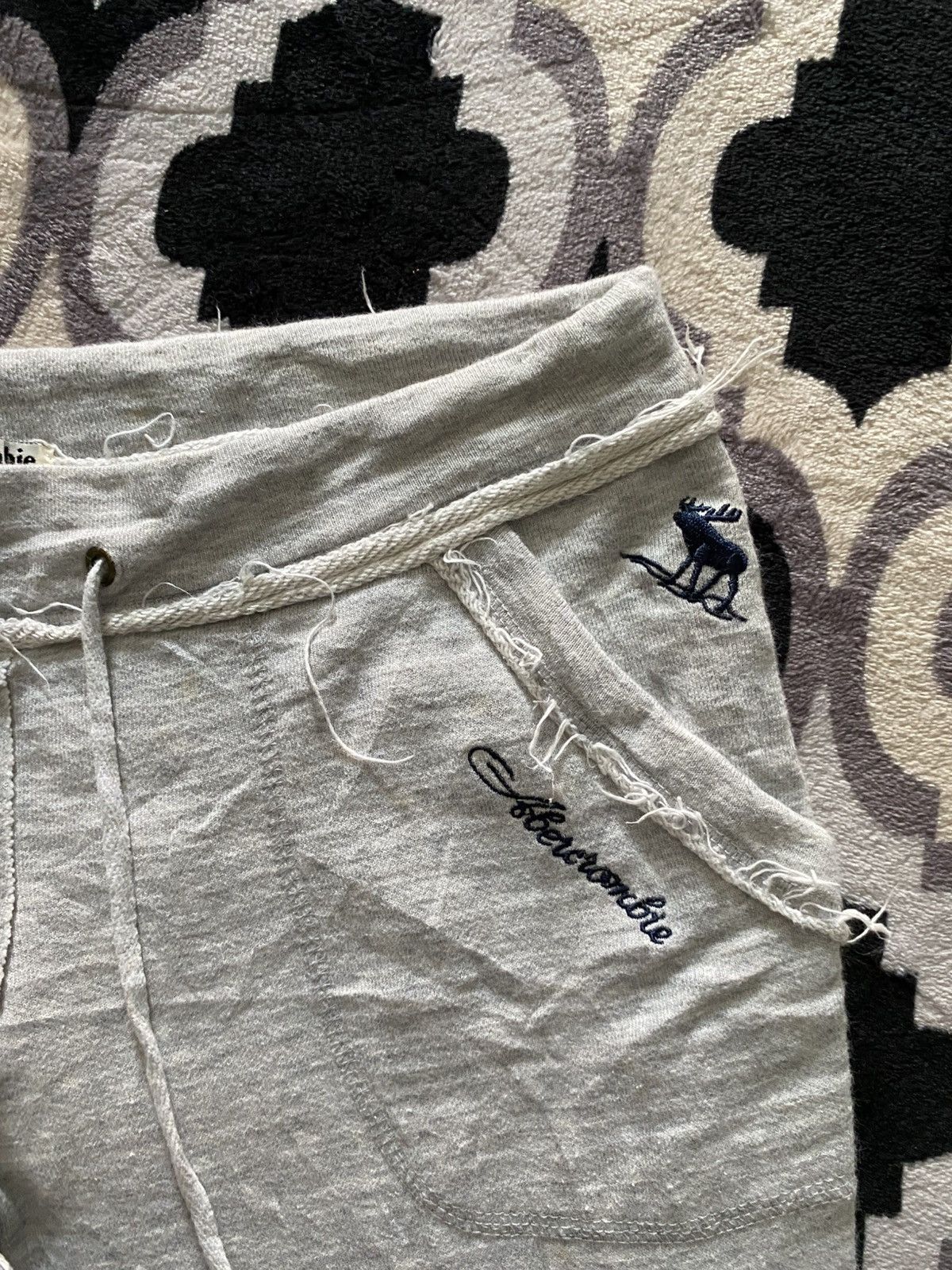 Abercrombie & Fitch Abercrombie distressed flared sweatpants lgb style Size US 28 / EU 44 - 5 Thumbnail