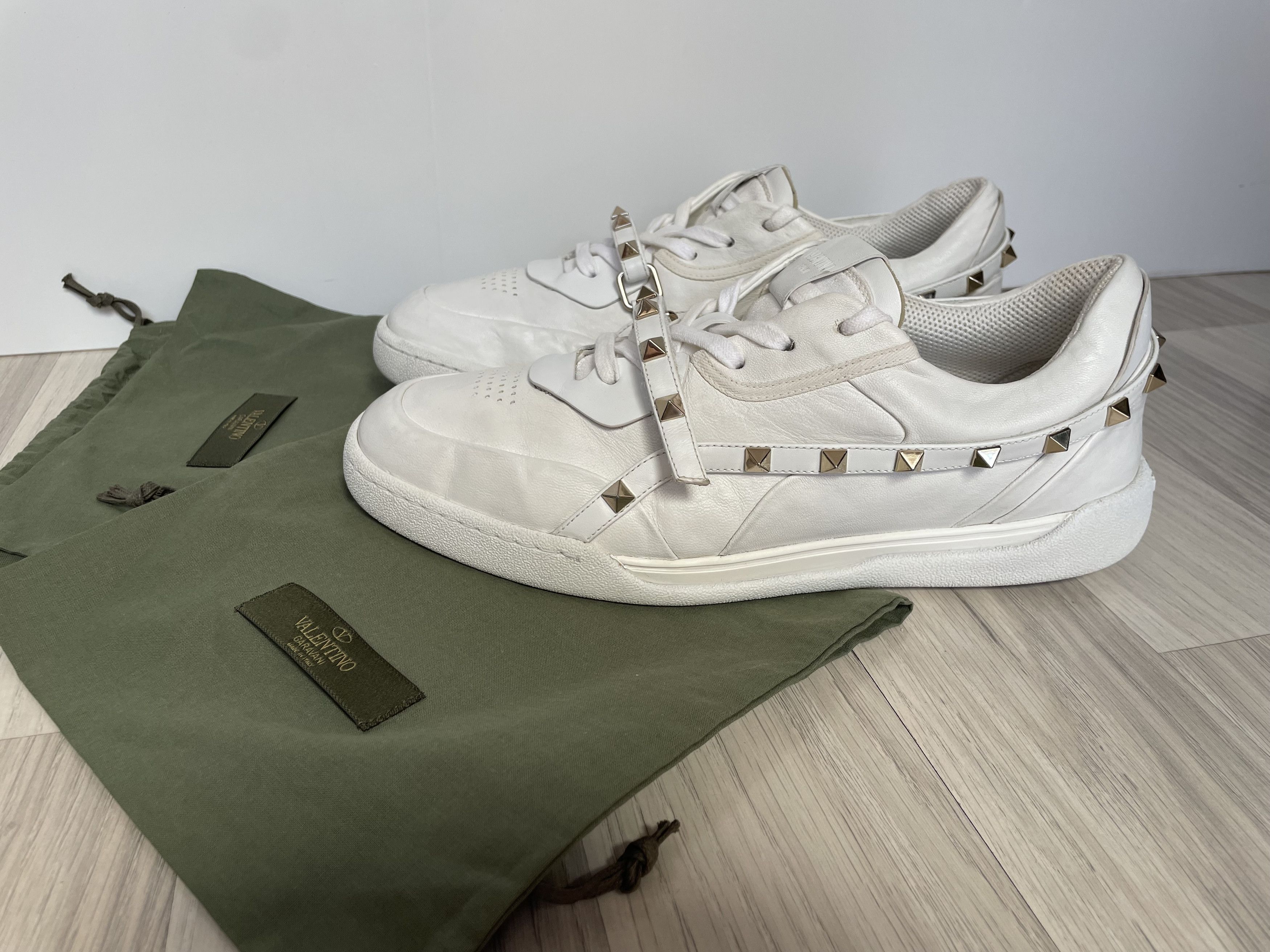 Valentino Valentino Garavani leather studs sneakers Size US 11 / IT 41 - 1 Thumbnail