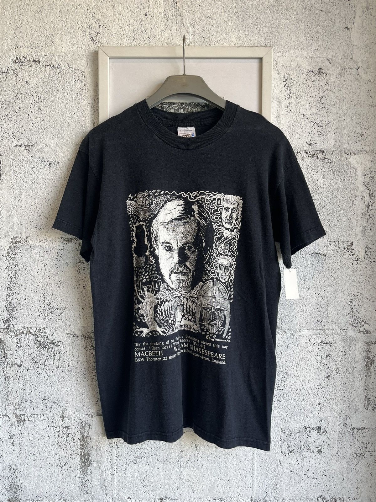 Macbeth × Vintage Vintage MACBETH WILLIAM SHAKESPEARE 90’s Artwork Tshirt Size US M / EU 48-50 / 2 - 2 Thumbnail