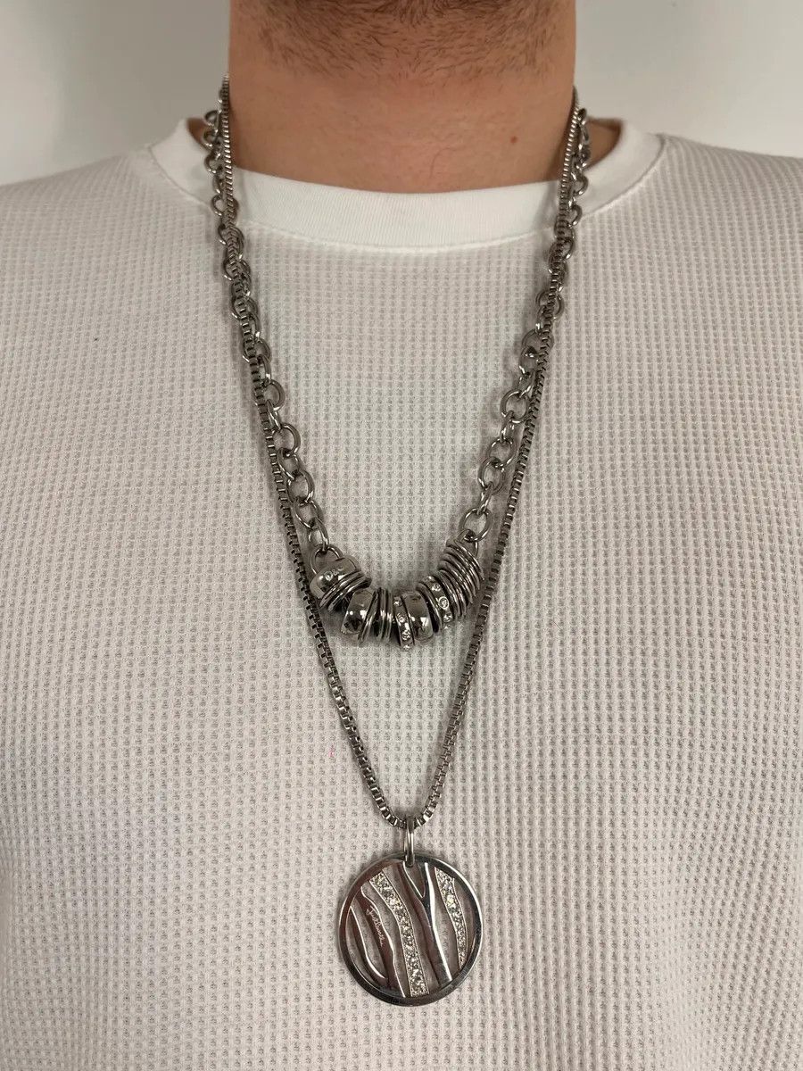Roberto Cavalli 2000s Cavalli Irregular Stress Circular Pendant Necklace Size ONE SIZE - 1 Thumbnail
