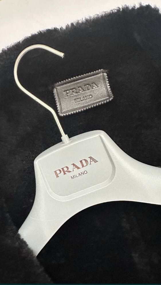 Prada Prada sheepskin coat Size US L / EU 52-54 / 3 - 4 Thumbnail