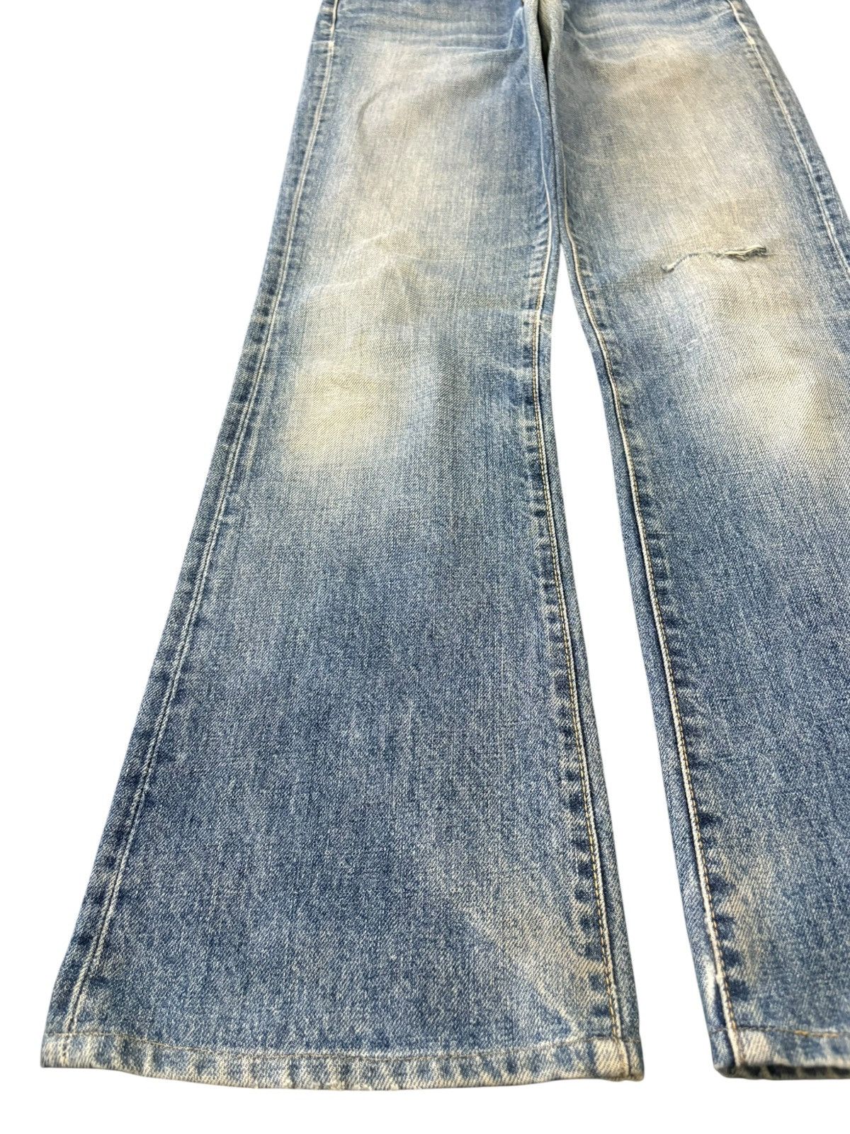 Calvin Klein Vintage Calvin Klein Distressed Flare Jeans Size 27" / US 4 / IT 40 - 6 Thumbnail