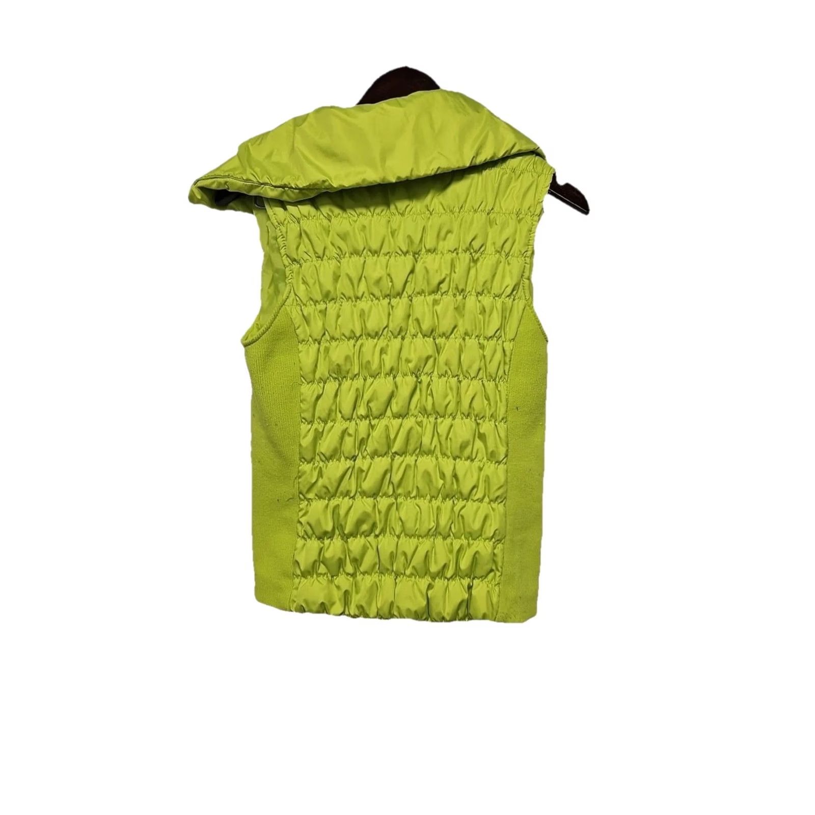 Vintage VINTAGE Y2K Marc New York Andrew Marc Quilted Vest Women’s M Green Zip Front Slim—Womens, Vest, Green, Quilted, Lightweight, Pockets Size M / US 6-8 / IT 42-44 - 5 Thumbnail