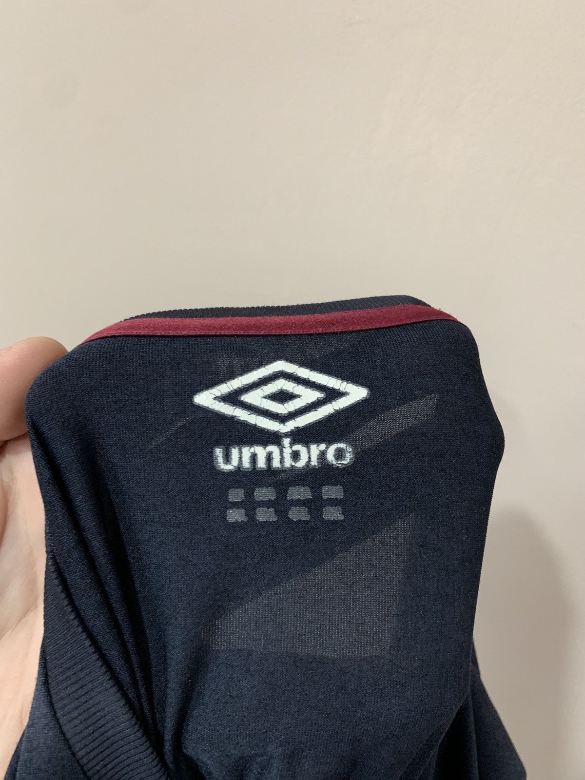 Umbro West Ham United 2016 Football Shirt Umbro Soccer Jersey XXL Size US XXL / EU 58 / 5 - 10 Thumbnail