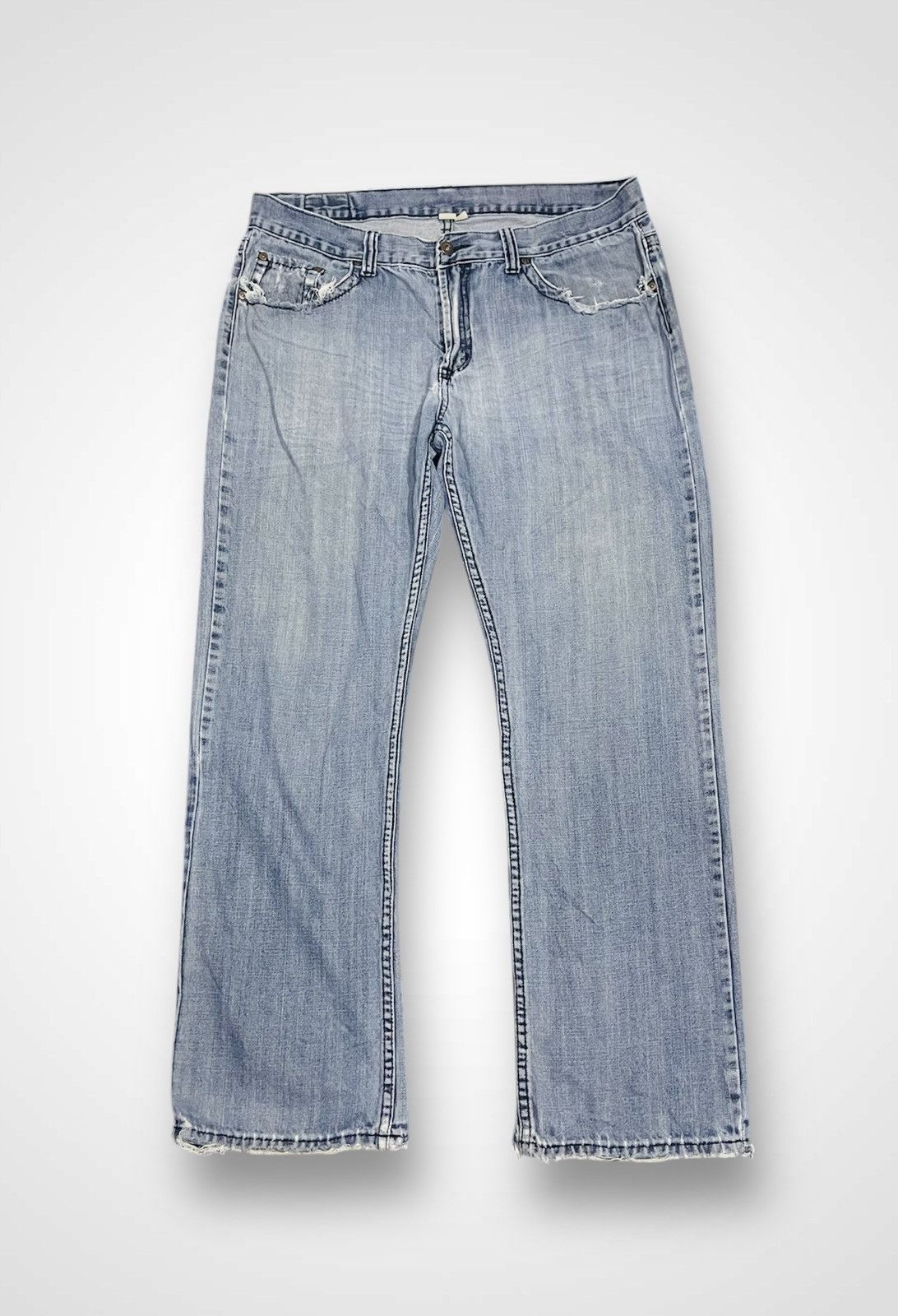 Japanese Brand Flypaper Straight Cut Distressed Jeans (16) Size US 34 / EU 50 - 1 Thumbnail