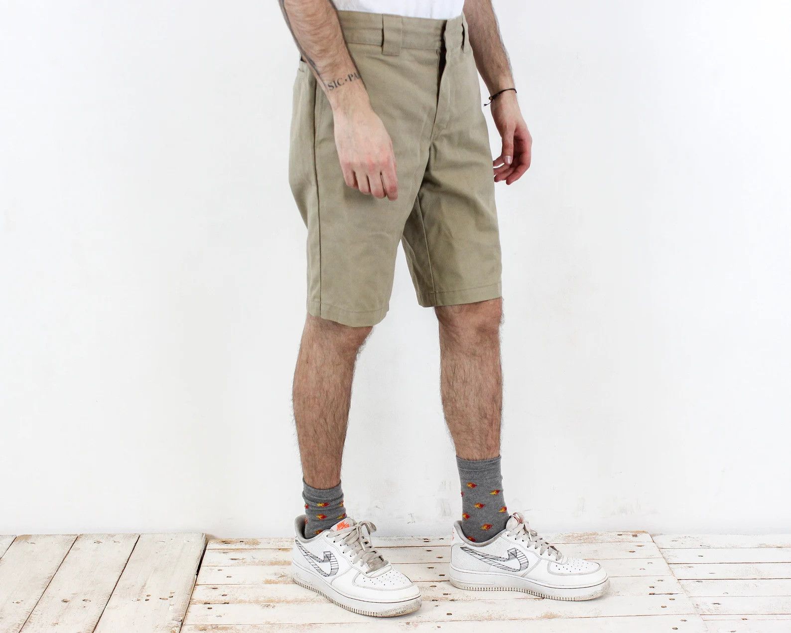 Dickies Vintage Men W32 Slim Fit Straight Leg Shorts Bermuda Capri Size US 32 / EU 48 - 3 Thumbnail
