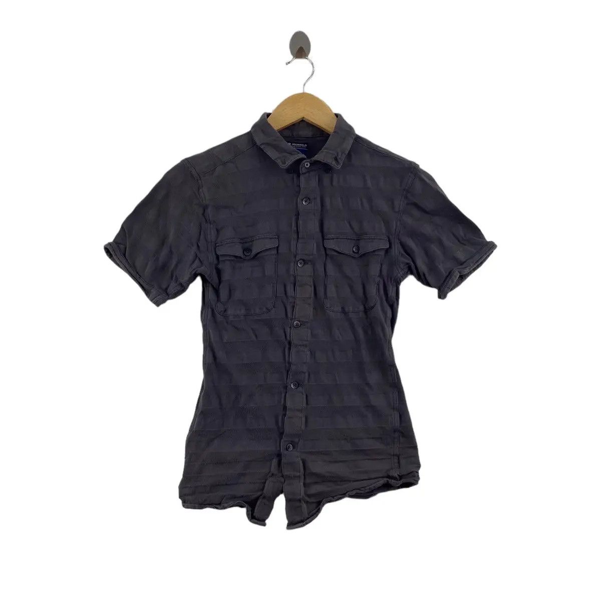 Paul Smith PAUL SMITH R. NEWBOLD Pleated Button Up Tee Shirt Top Casual Size M / US 6-8 / IT 42-44 - 1 Thumbnail