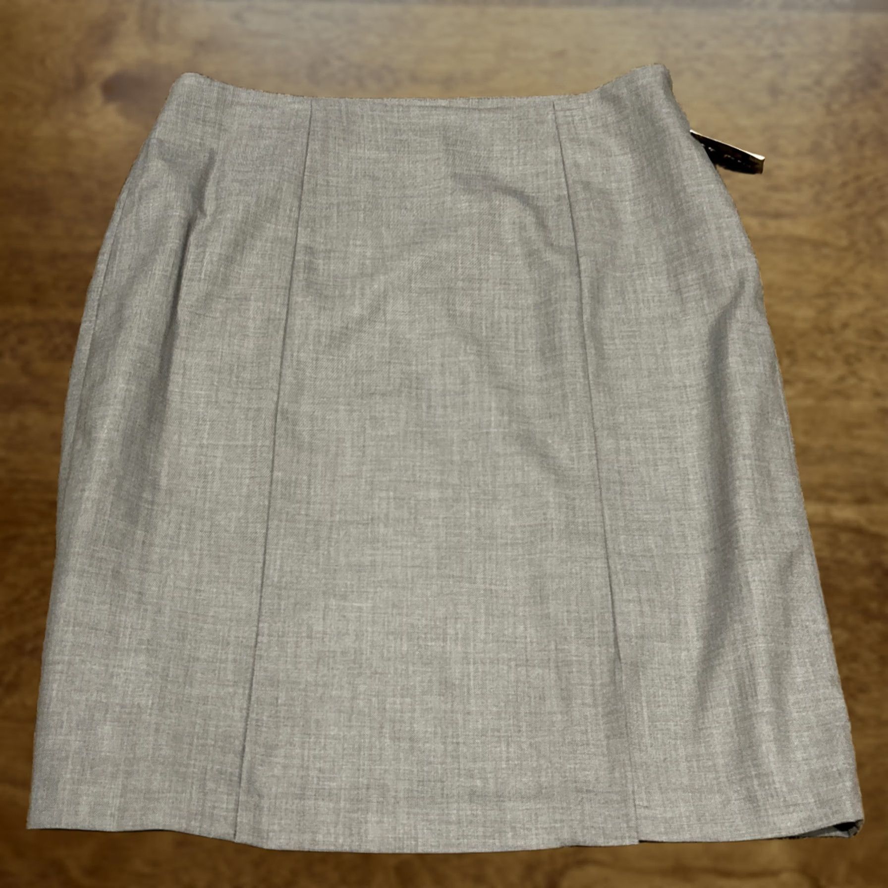 Vintage Jaclyn Smith Skirt Womens Size 14 Gray Polyester Knit Lined Knee Length Zipper Pencil Straight A29 NWT Size 36" / US 14 / IT 50 - 1 Thumbnail