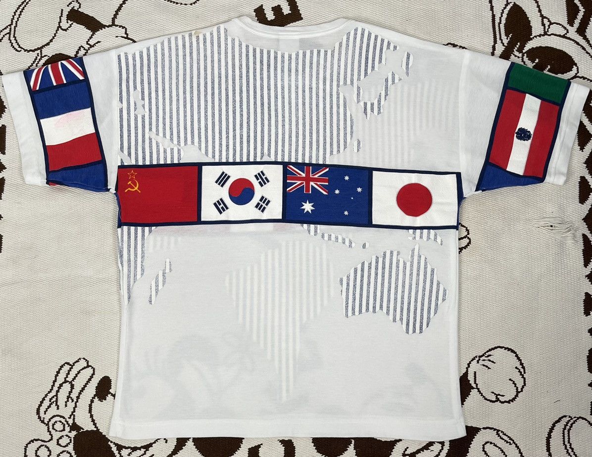 Vintage 90s VINTAGE FLAGS Tee Size US L / EU 52-54 / 3 - 13 Thumbnail