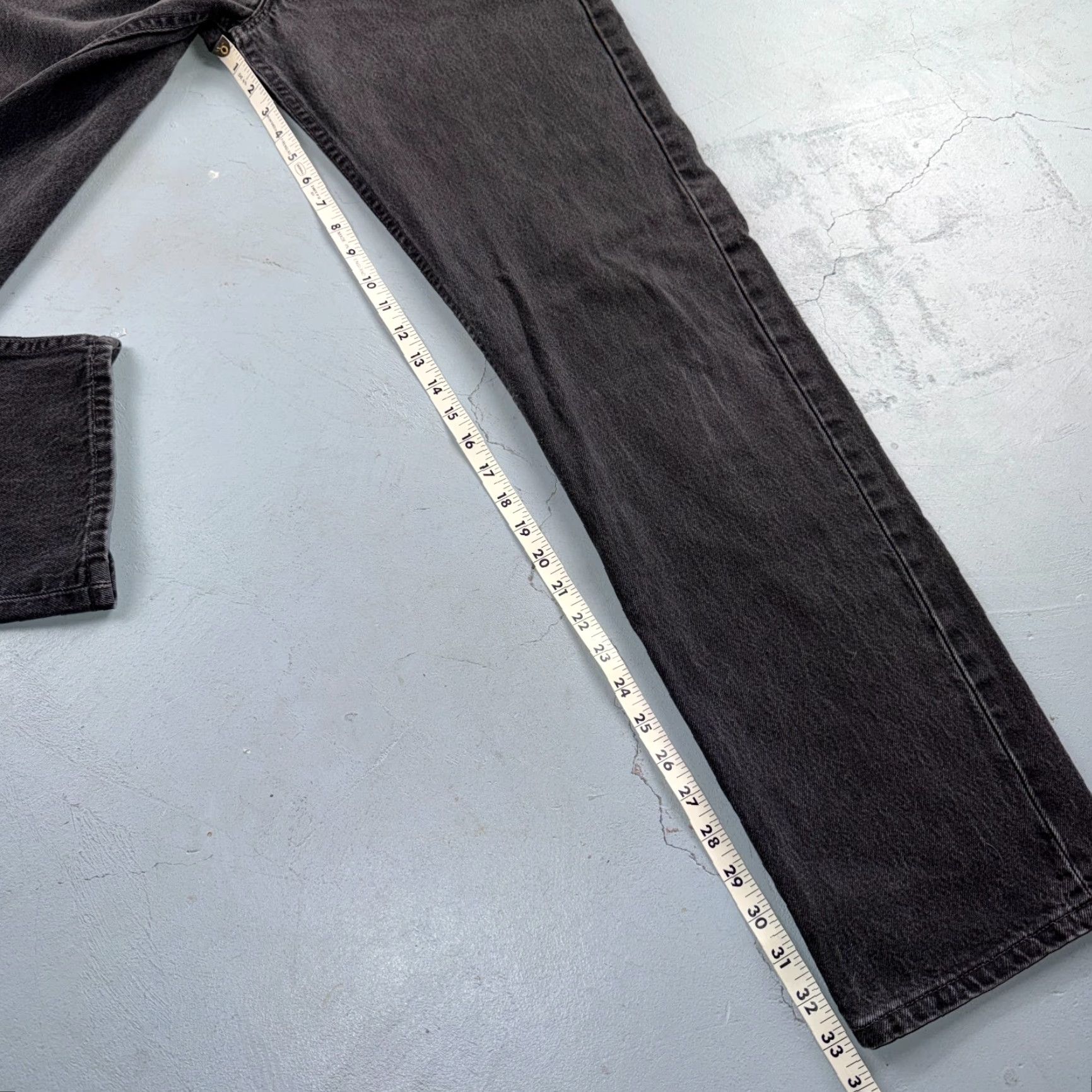 Levi's VINTAGE Levi's 501 Jeans Straight Black 34x34 Mid Rise 90s USA Mens Size US 34 / EU 50 - 6 Thumbnail