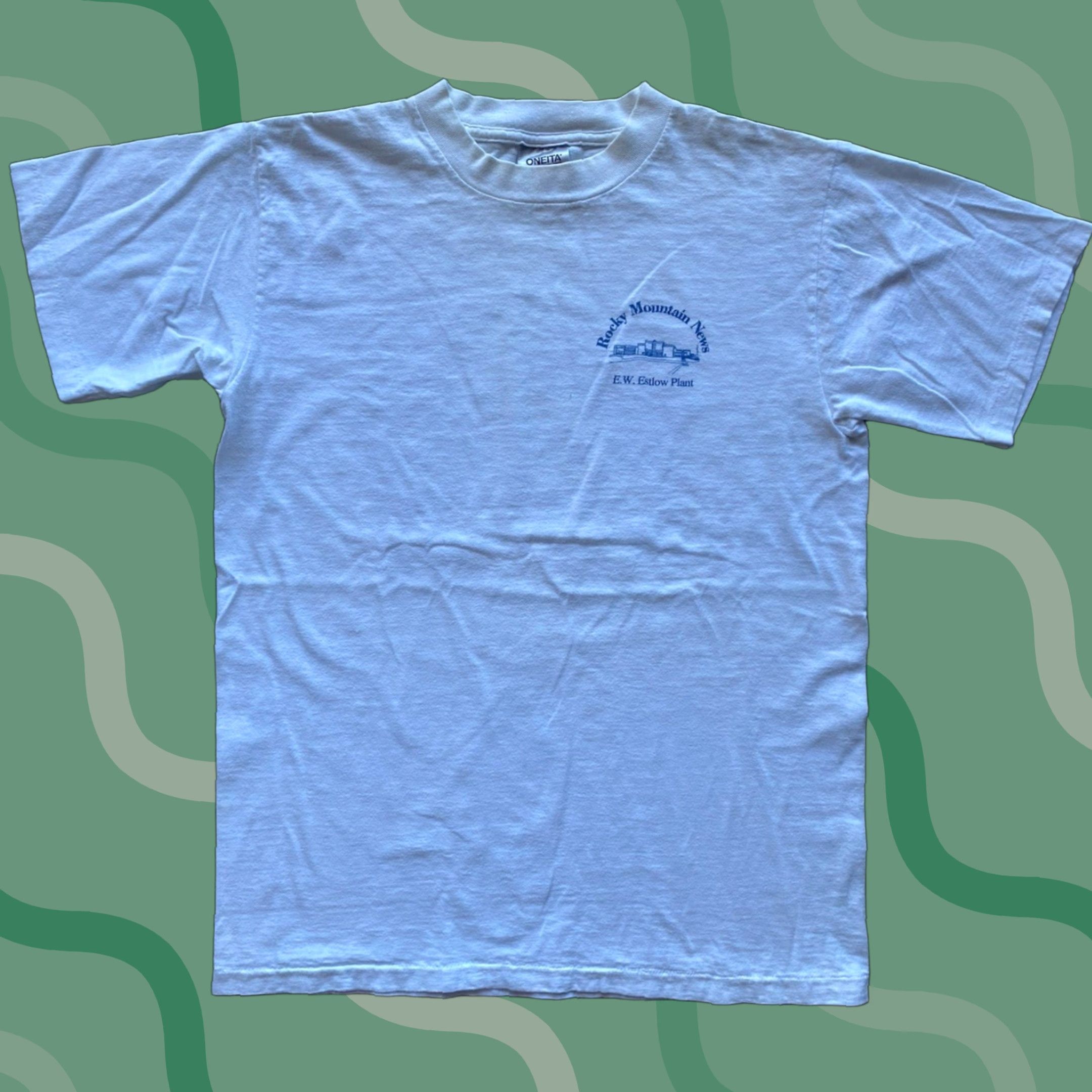 Vintage VINTAGE Oneita T-Shirt 90s White Short Sleeve Adult Large Men Rock Mountain News VTG Size US L / EU 52-54 / 3 - 1 Thumbnail