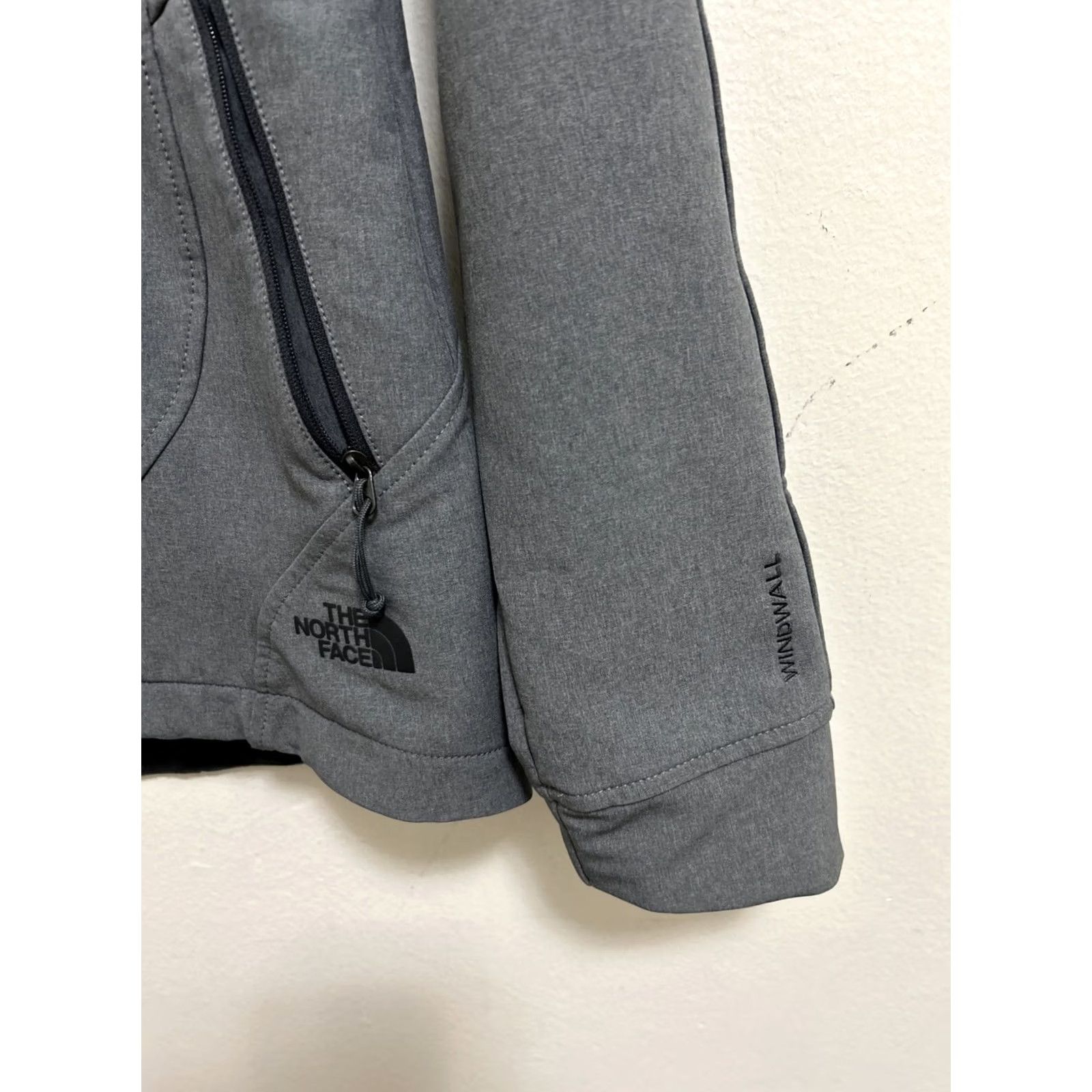 The North Face The North Face Windwall Jacket Womens Small Gray Full Zip Softshell Logo Size S / US 4 / IT 40 - 4 Thumbnail