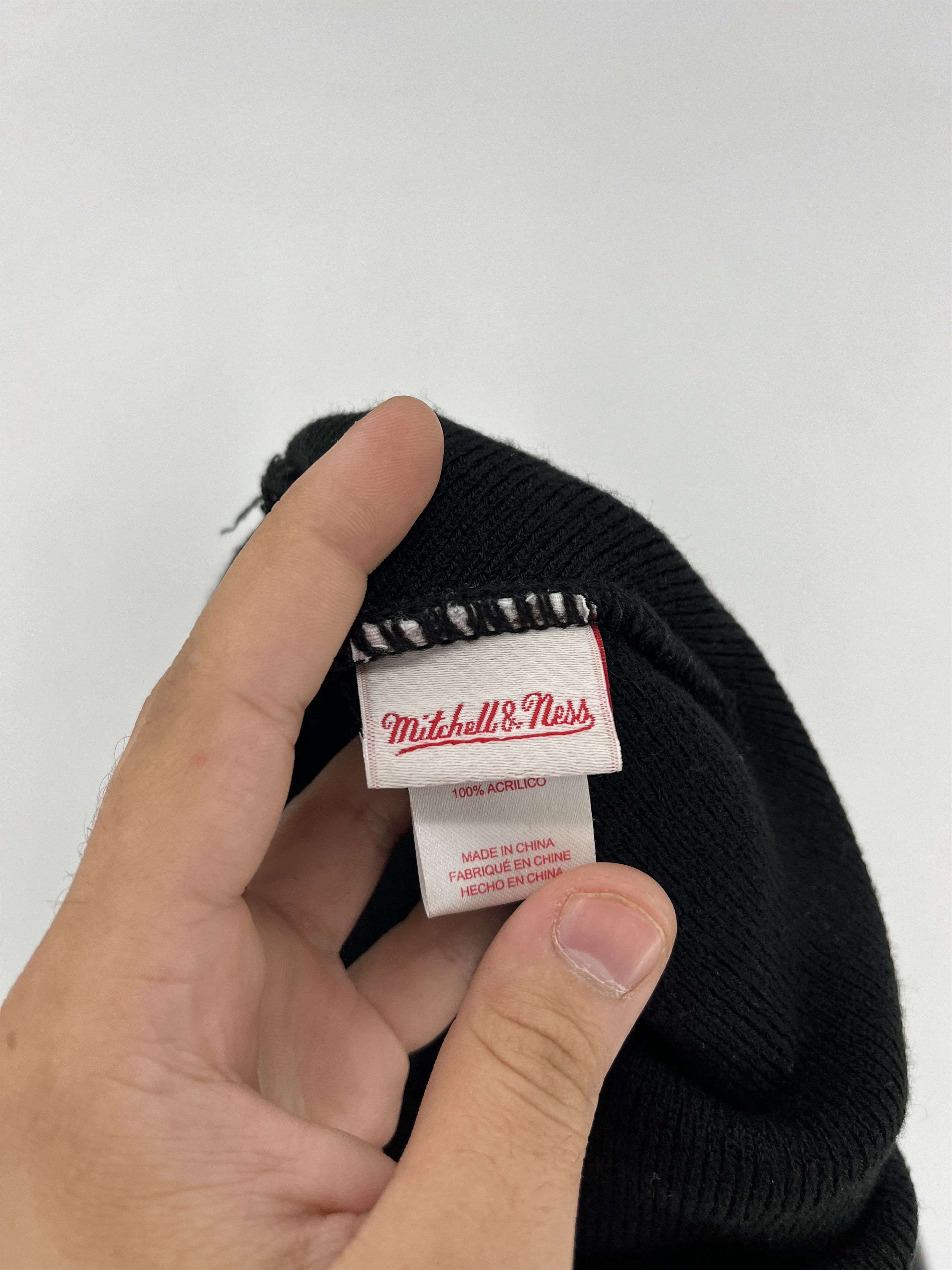 Mitchell & Ness Chicago Bulls Mitchell Ness Beanie Head Cap Embroidery Size ONE SIZE - 4 Thumbnail