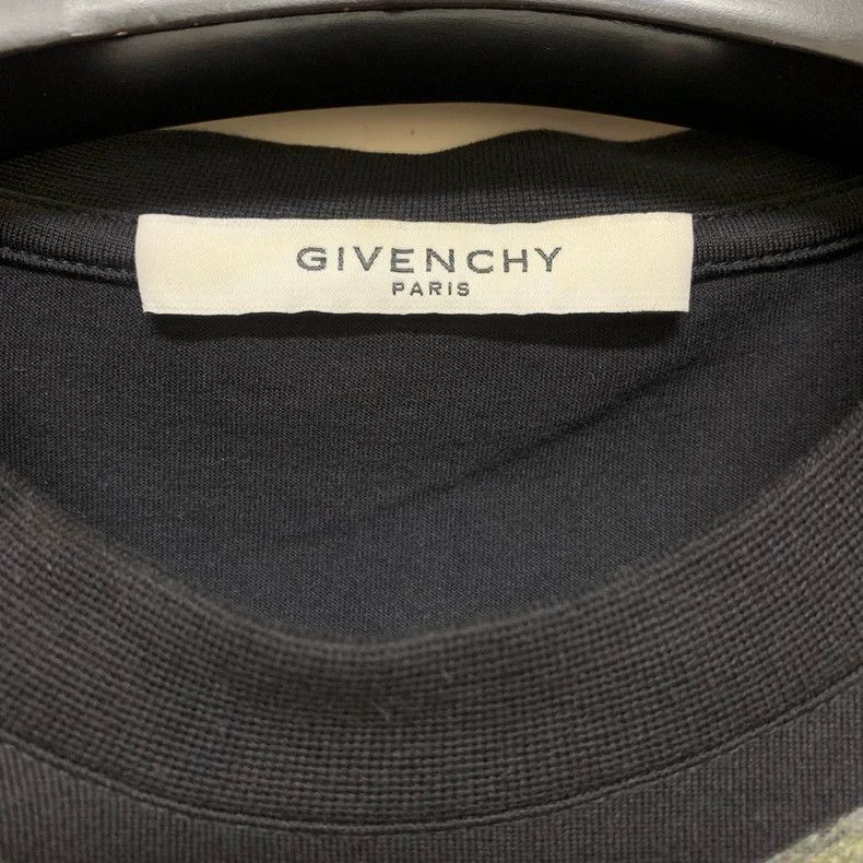 Givenchy Givenchy Butterfly and Star Print T-Shirt 2506-Nextarrow Size US M / EU 48-50 / 2 - 4 Thumbnail