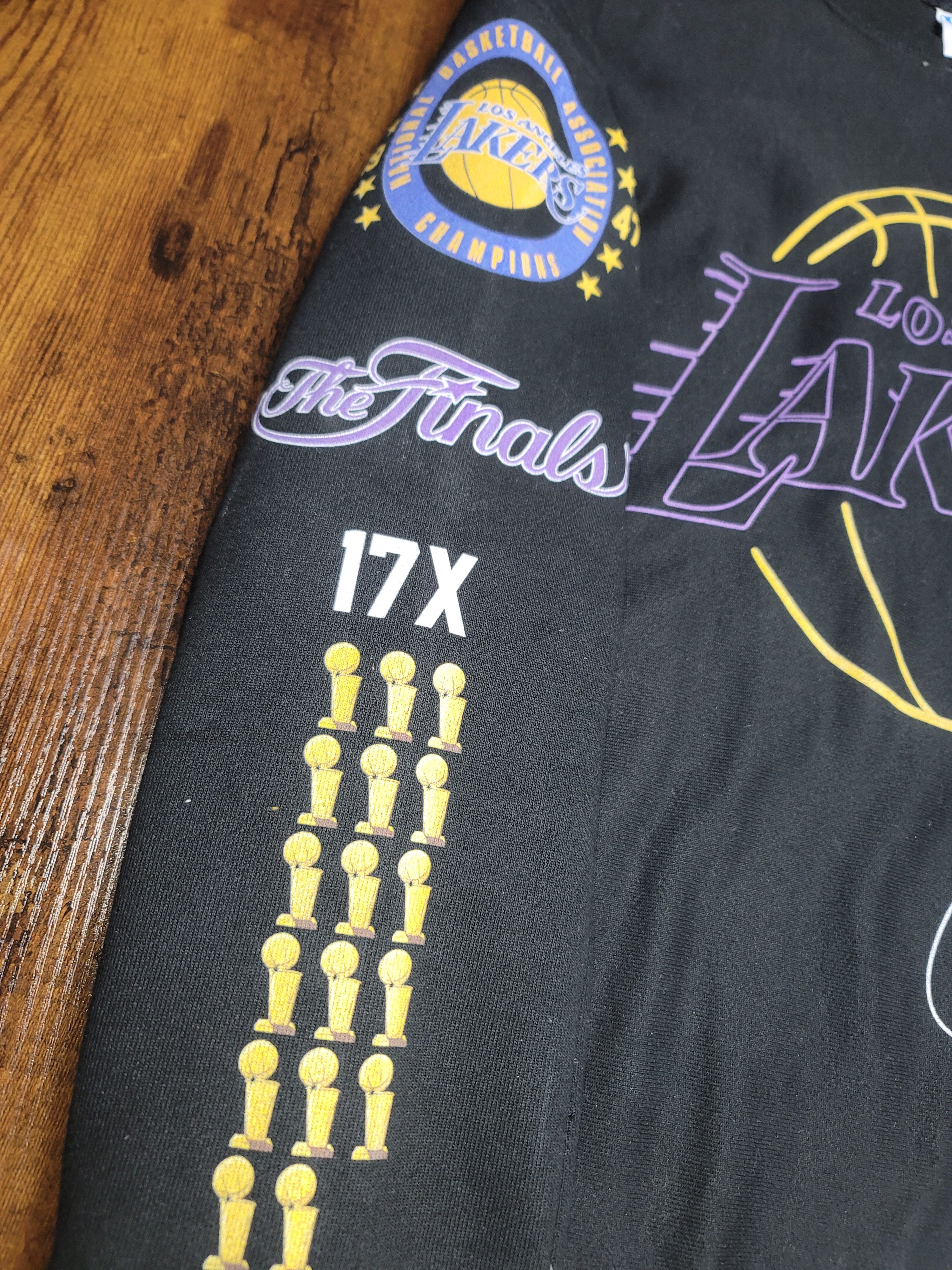 Champion Custom Lakers crewneck sweatshirt Size US M / EU 48-50 / 2 - 4 Thumbnail