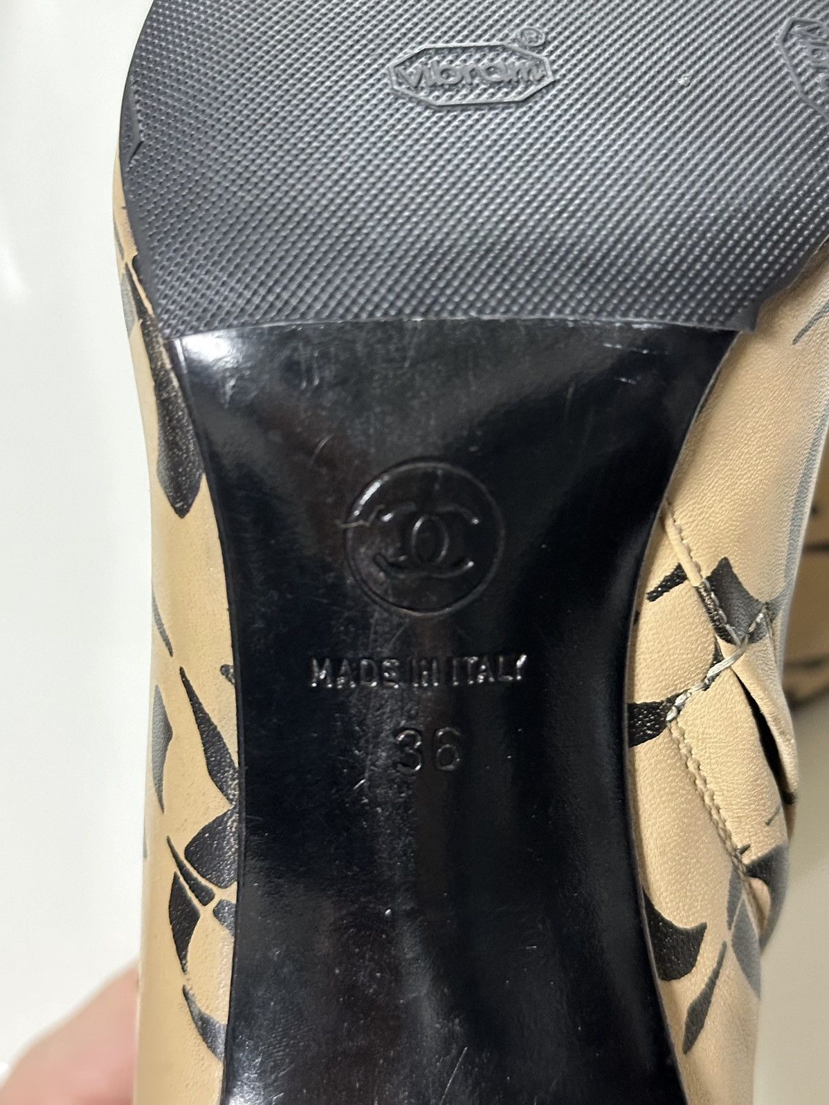Chanel CHANEL F/W 2000 Monogram CC Logo Pointed Toe Ankle Boots Size US 6 / IT 36 - 8 Thumbnail