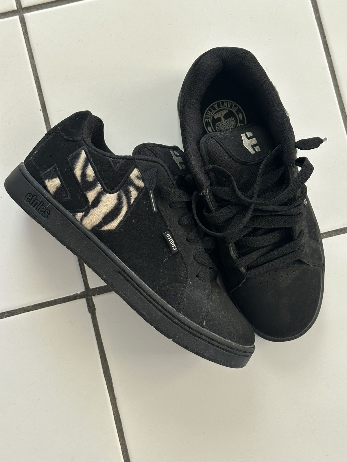 Etnies Etnies Fader W’s Black and Tiger Print Size US 10 / IT 40 - 1 Thumbnail