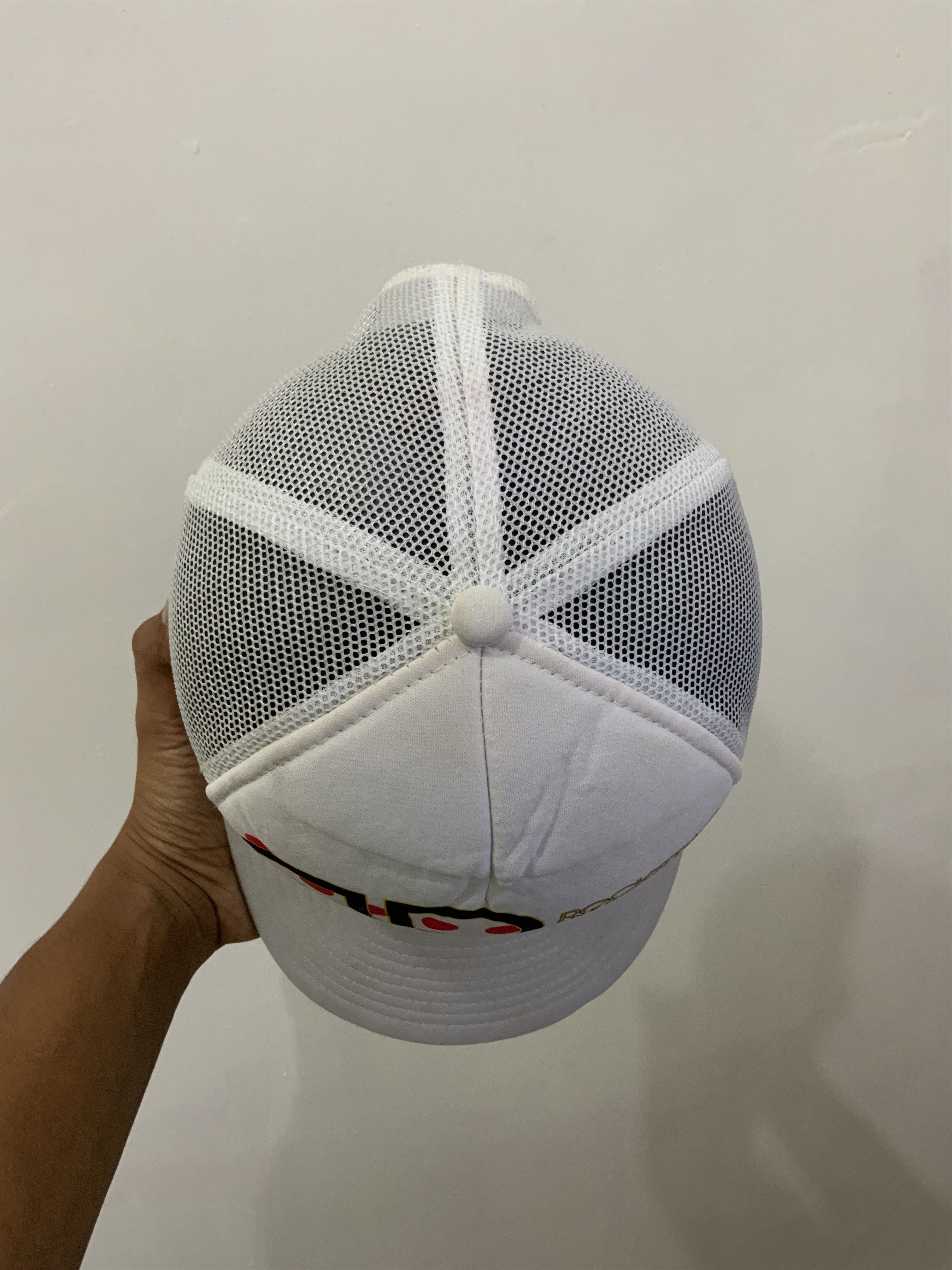 Rockstar Games Nissun White RockStar Drink Energy Trucker hat Size ONE SIZE - 4 Thumbnail