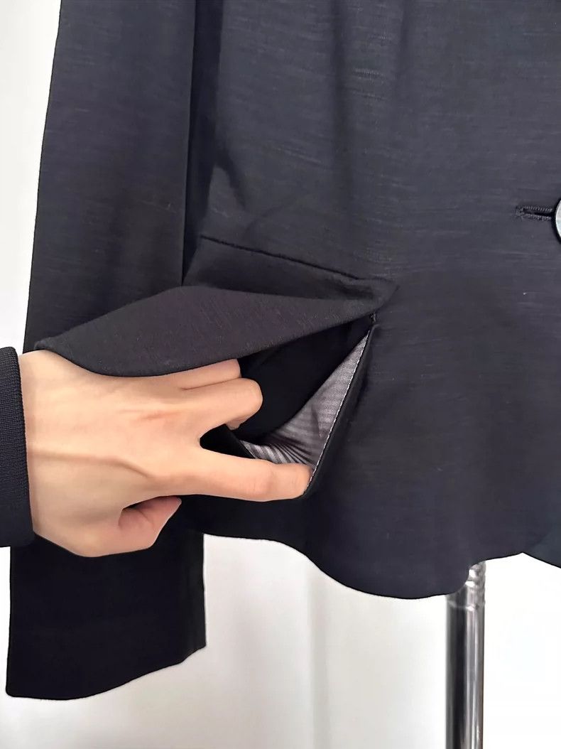 Vivienne Westwood Vivienne Westwood Love wears a suit Size S / US 4 / IT 40 - 4 Thumbnail