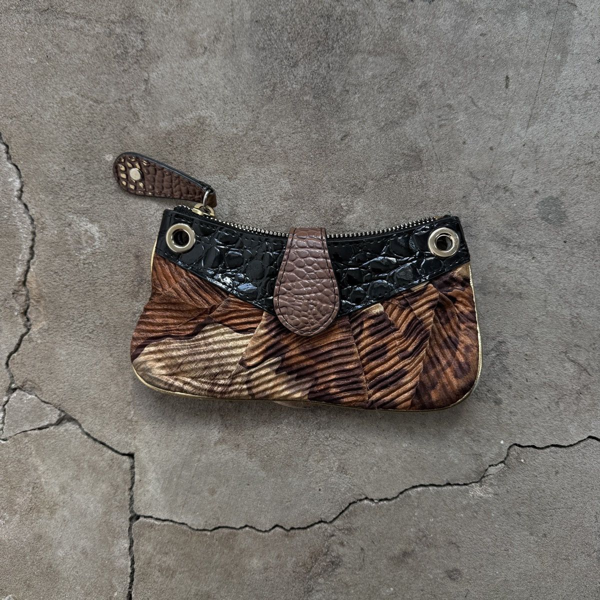 Guess × Vintage 00's Vintage Guess Logo Wallet Size ONE SIZE - 2 Thumbnail