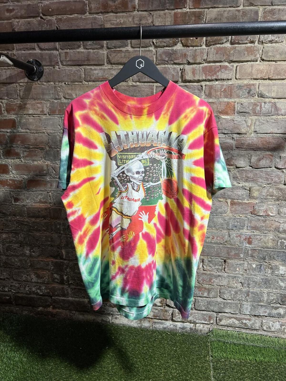 Vintage Vintage Tye Dye Lithuania Tee Sz. L Size ONE SIZE - 1 Thumbnail