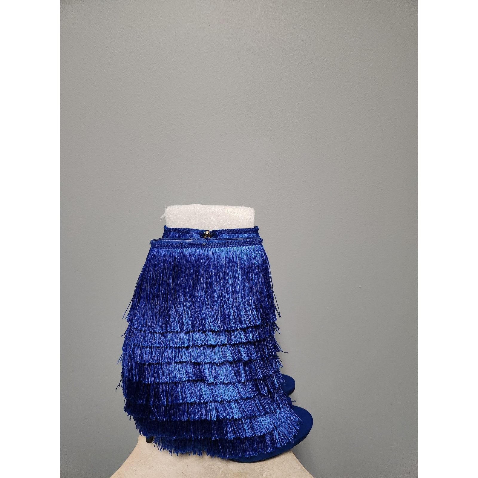 Mambo NWOT Mambo Fringe Heels in Blue 11 Size US 11 / IT 41 - 2 Thumbnail