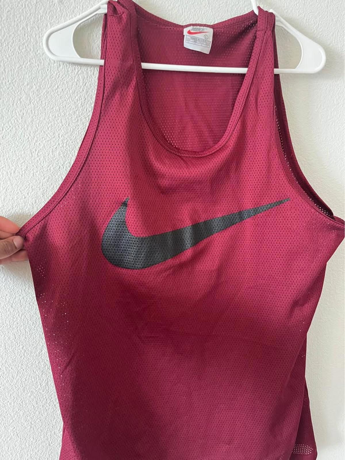 Nike Vintage Nike Big Swoosh Red Tank Black Top Large Size ONE SIZE - 2 Thumbnail