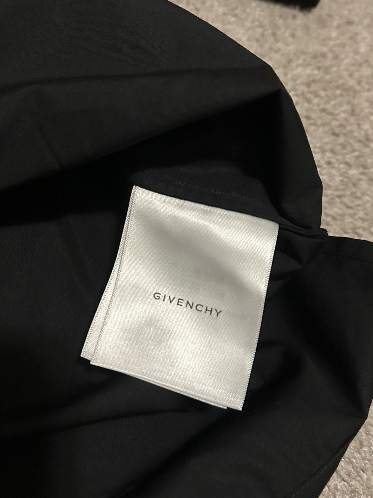 Givenchy Givenchy Logo Printed Short-Sleeved Shirt Size US M / EU 48-50 / 2 - 4 Thumbnail