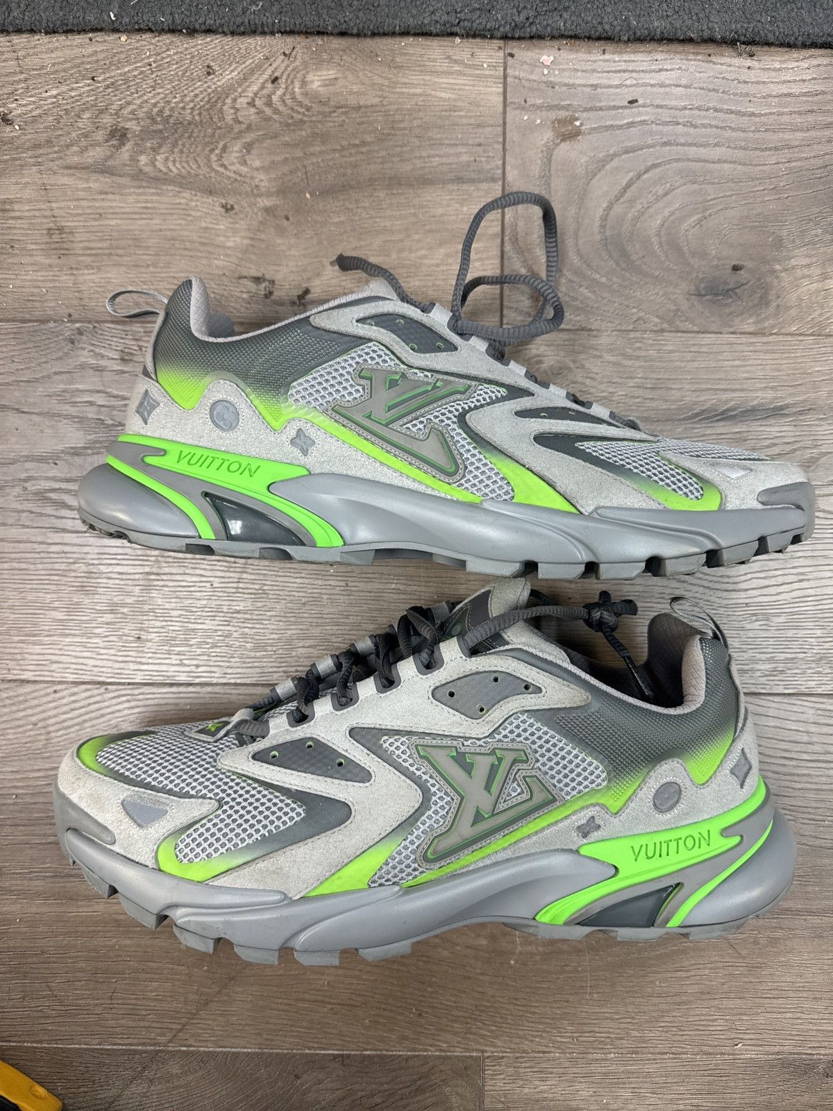 Pre-owned Louis Vuitton Tactic Runner Grey Green Size 11 Lv Shoes