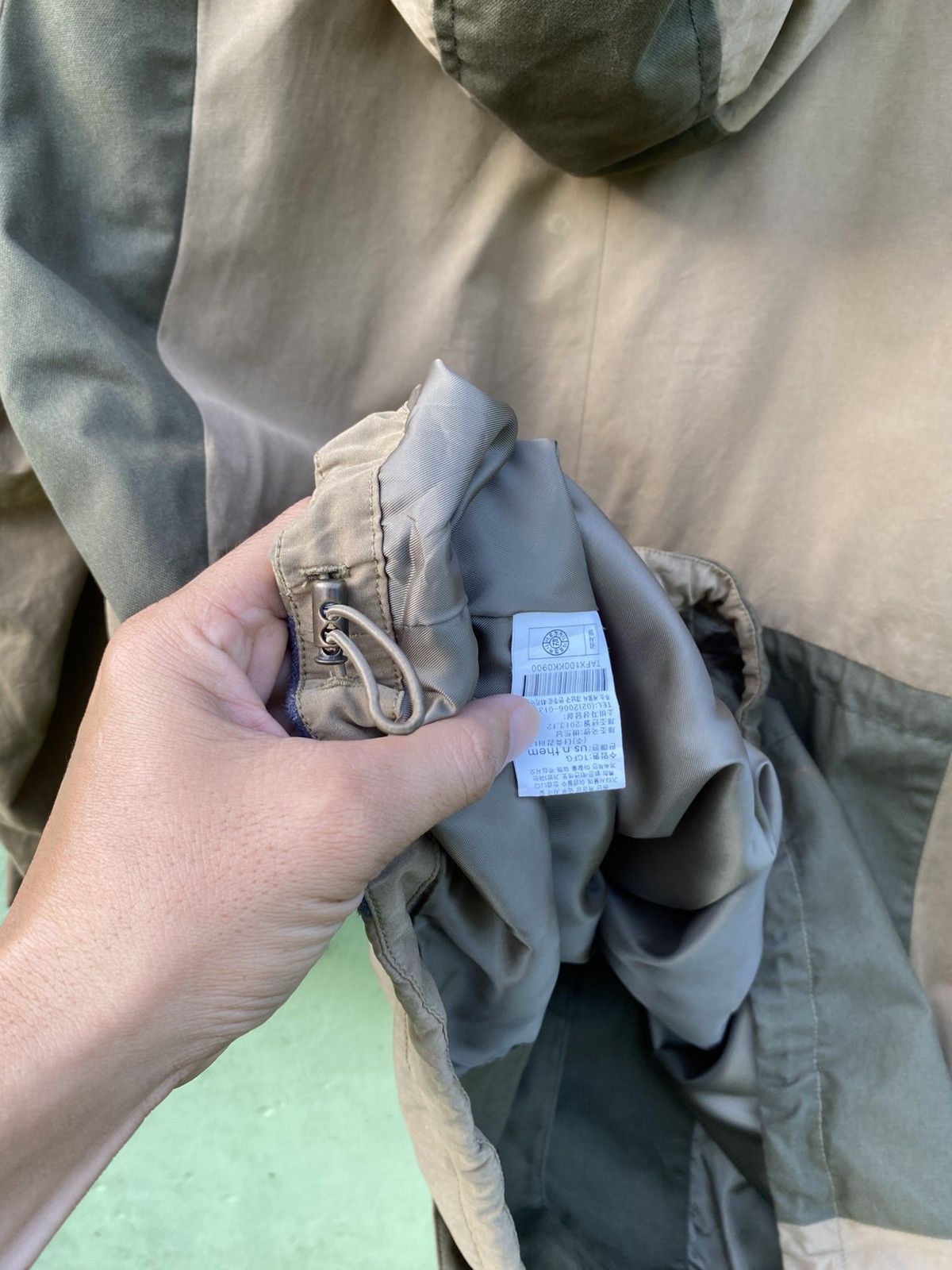Japanese Brand Us N Them Utility Hooded Jacket Colorblock Outdoor Military Size US XL / EU 56 / 4 - 16 Thumbnail