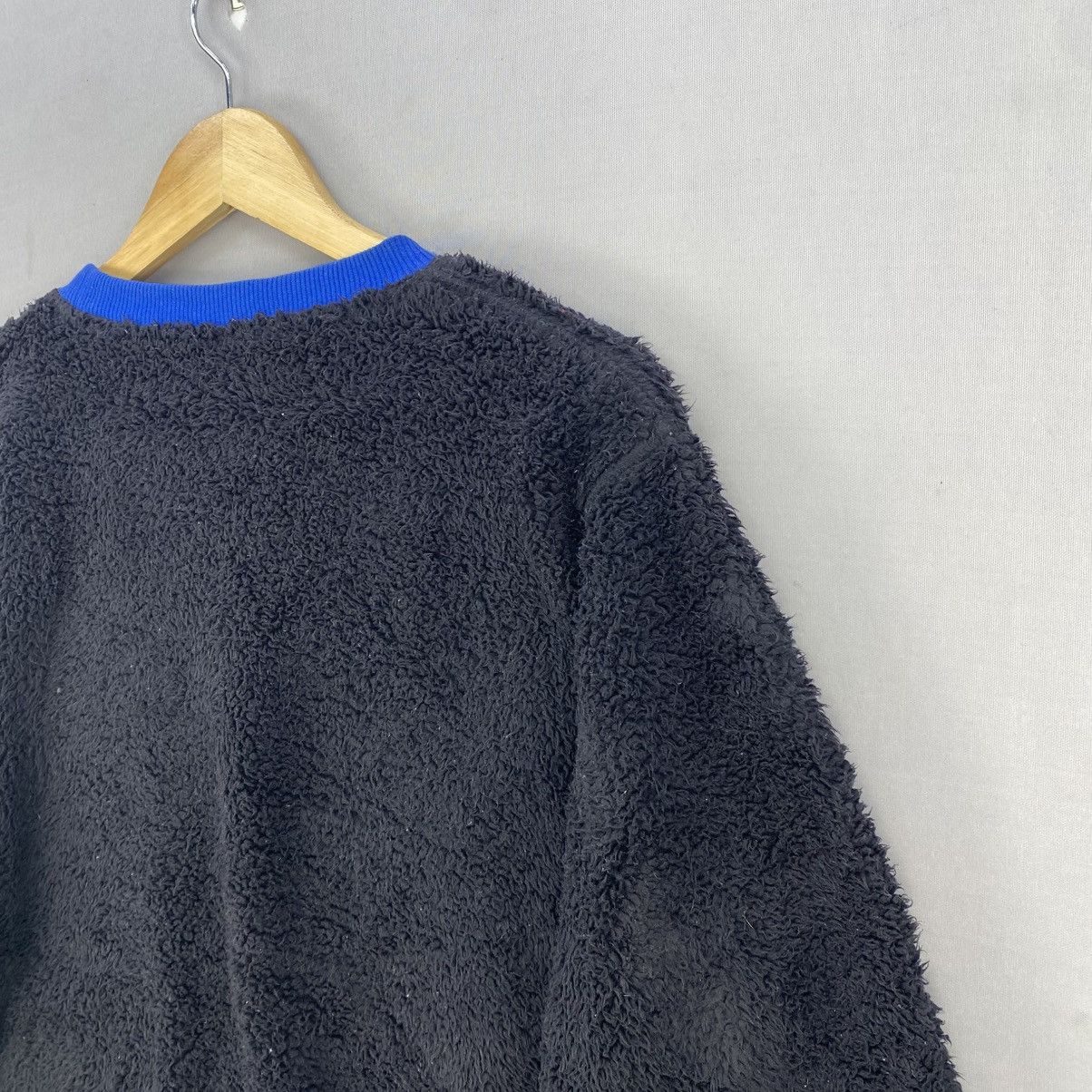 Japanese Brand Rare Item🔥Play station Embroidery Logo Fleece Sweetshirt Size US M / EU 48-50 / 2 - 5 Thumbnail