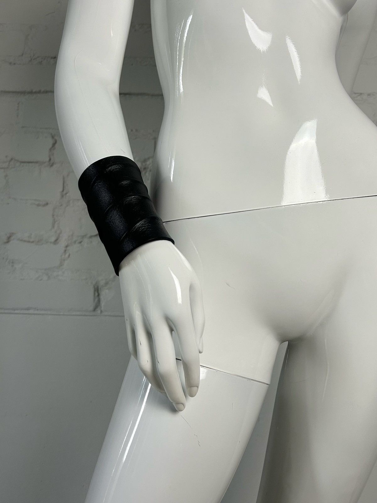 Other Black leather handmade bracelet Size ONE SIZE - 4 Thumbnail