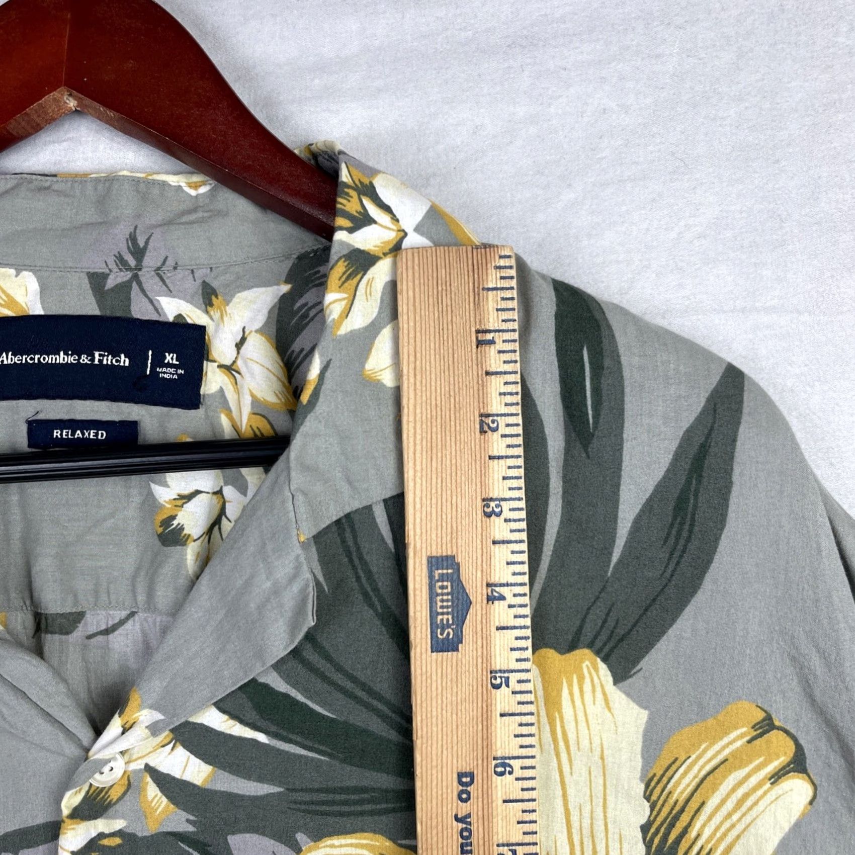 Abercrombie & Fitch Abercrombie & Fitch Shirt Mens XL Gray Button Up Floral Hawaiian Tropical Relaxed Fit Size US XL / EU 56 / 4 - 5 Thumbnail