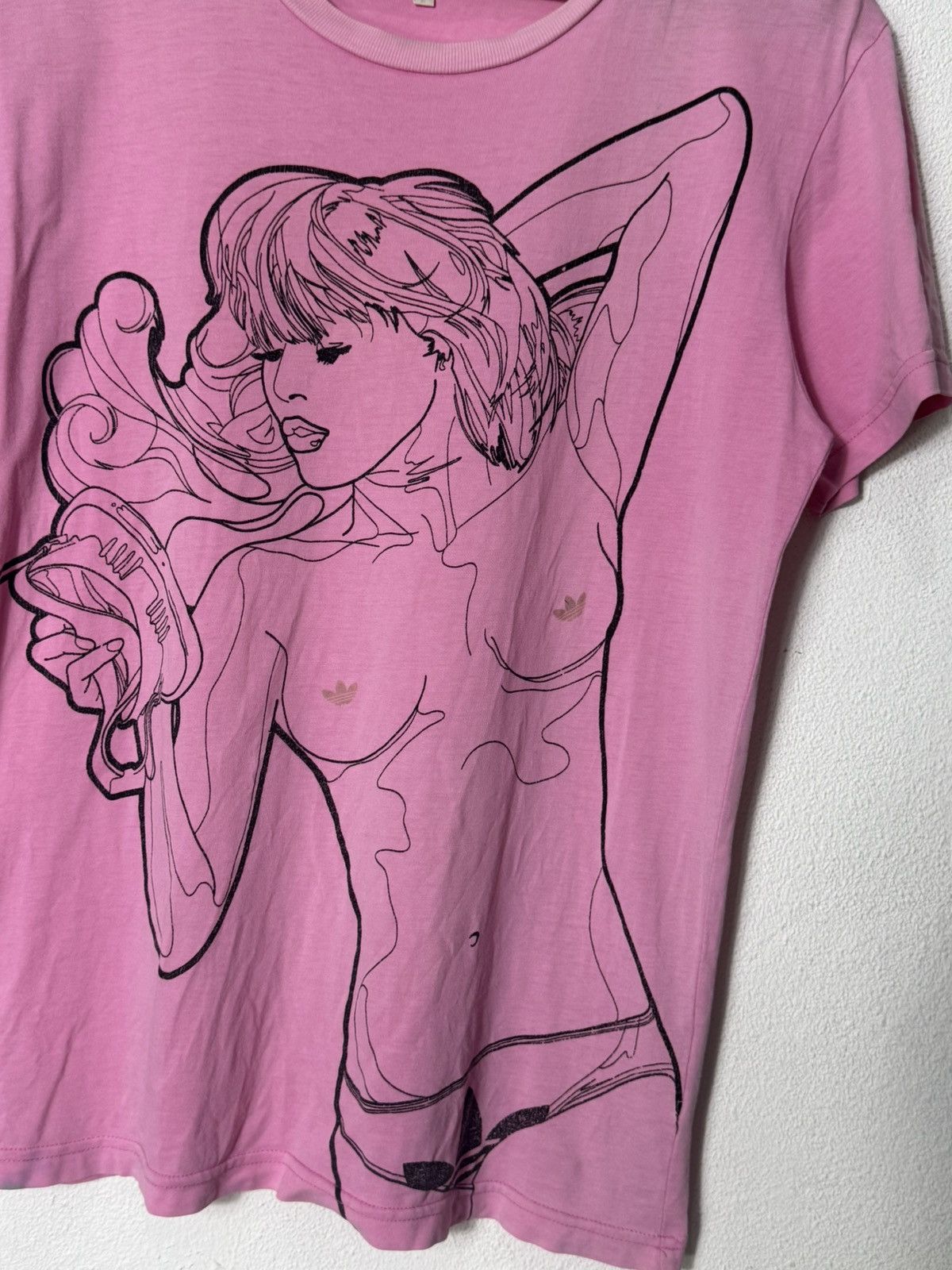Adidas Vintage Adidas 2005 naked girl Size US M / EU 48-50 / 2 - 3 Thumbnail