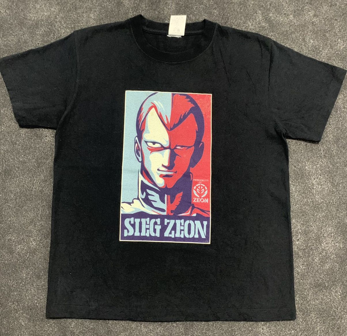 Anime VINTAGE COSPA Gundam Char Aznable "Sieg Zeon" T-Shirt Size US M / EU 48-50 / 2 - 1 Thumbnail