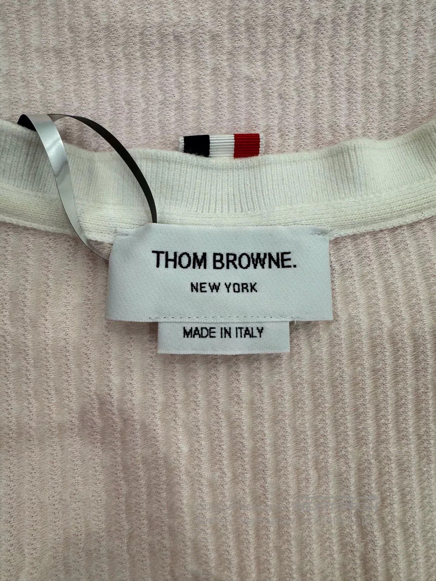 Thom Browne Thom Browne Pink Seersucker Stripe Tee. Size M / US 6-8 / IT 42-44 - 5 Thumbnail