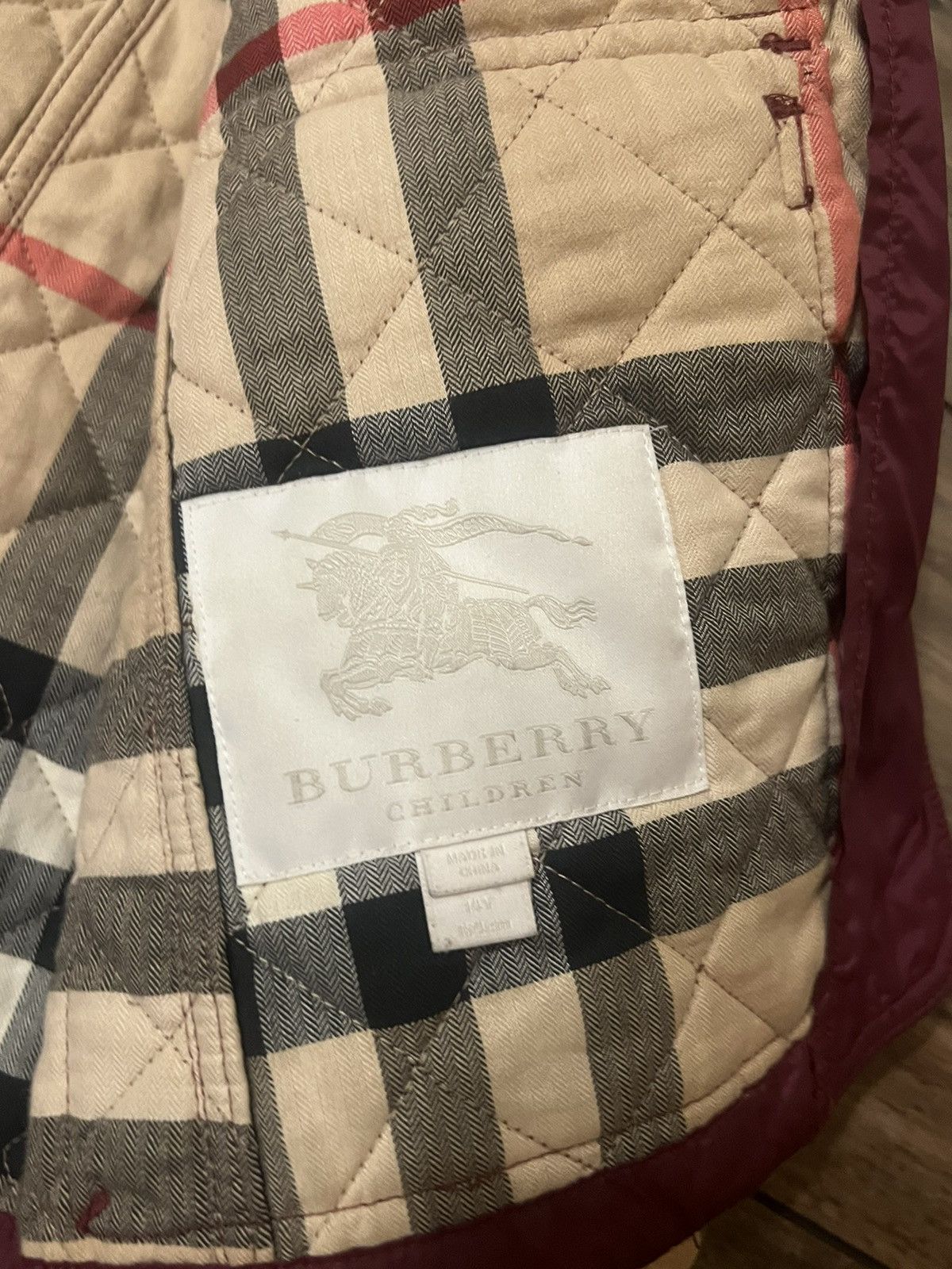 Burberry Maroon Burberry Slim Fit Puffer Jacket - Size 14Y Girls Size XS / US 0-2 / IT 36-38 - 3 Thumbnail