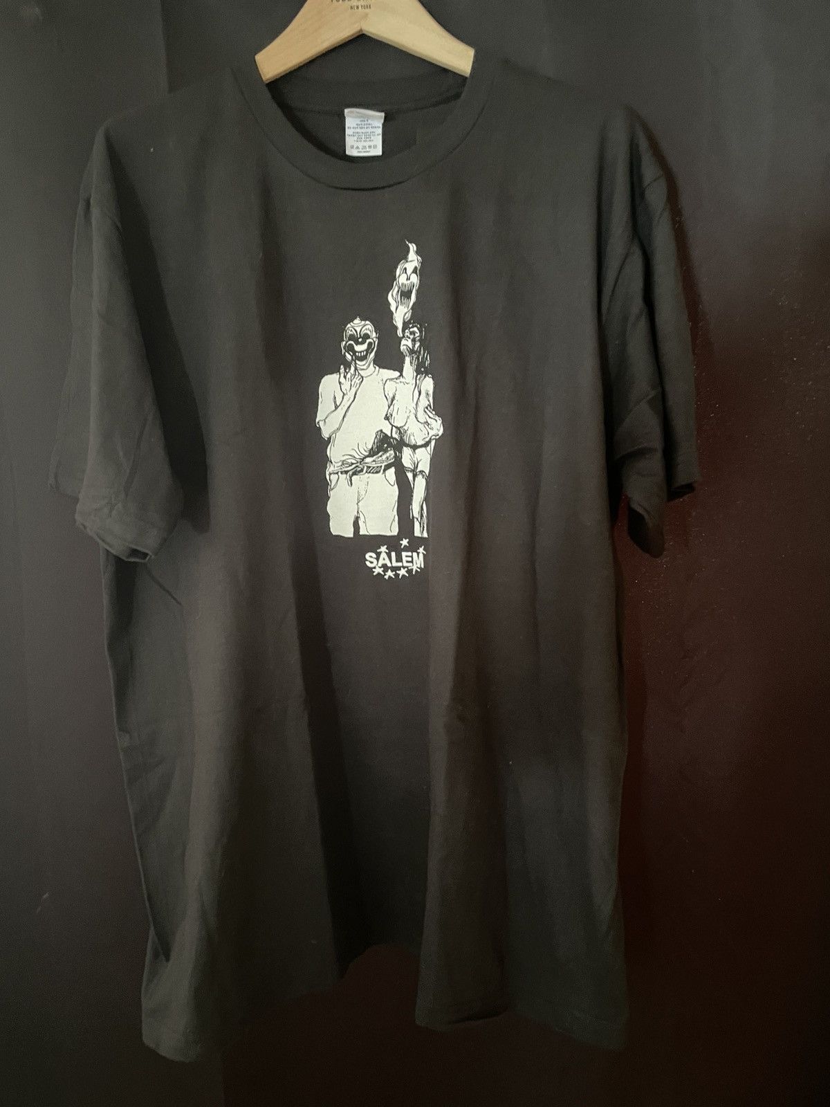 Supreme Supreme salem tee black XL Size US XL / EU 56 / 4 - 2 Thumbnail