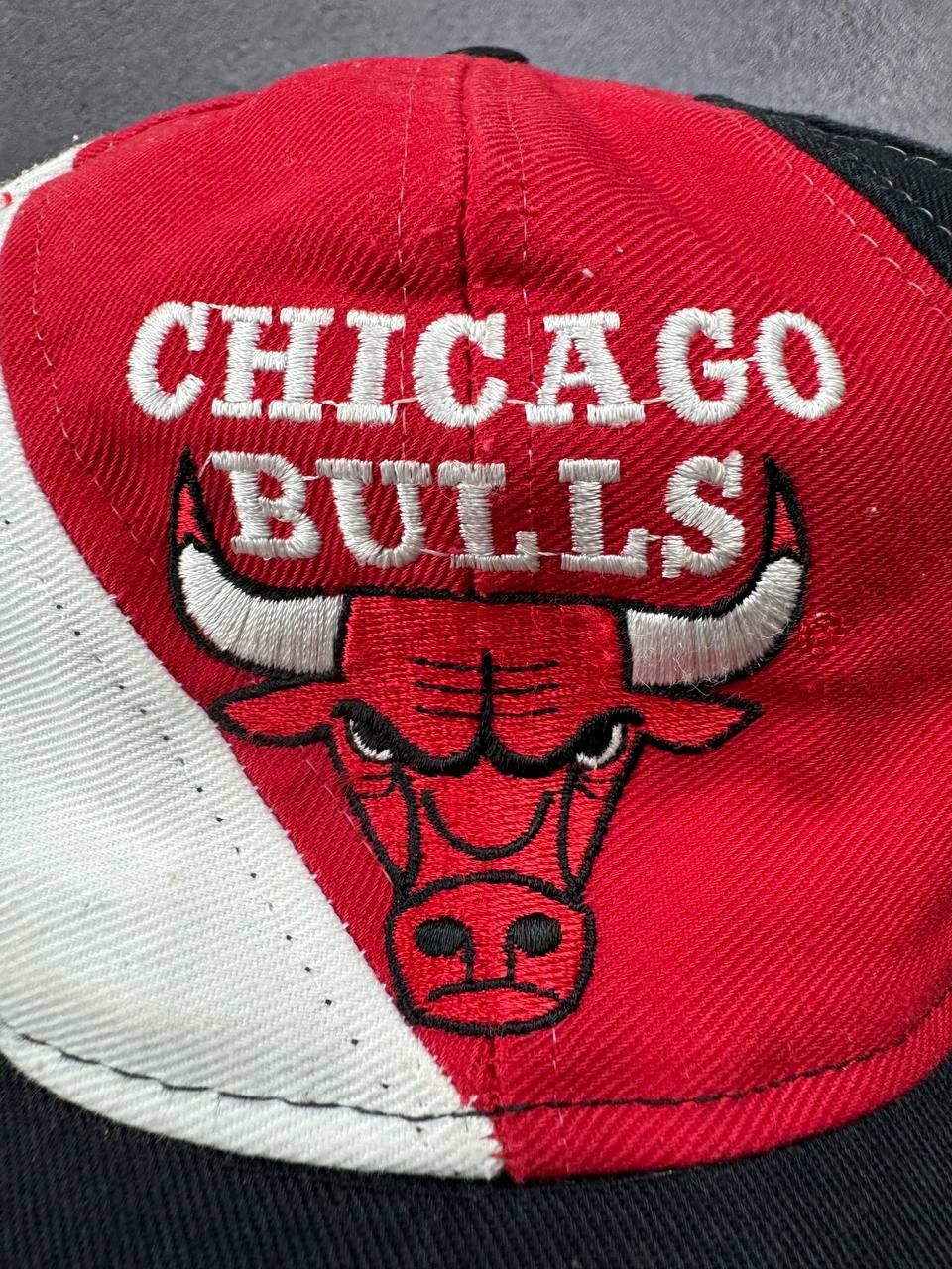 NBA Vintage 90’s Chicago Bulls Michael Jordan 23 NBA Cap Size ONE SIZE - 6 Thumbnail