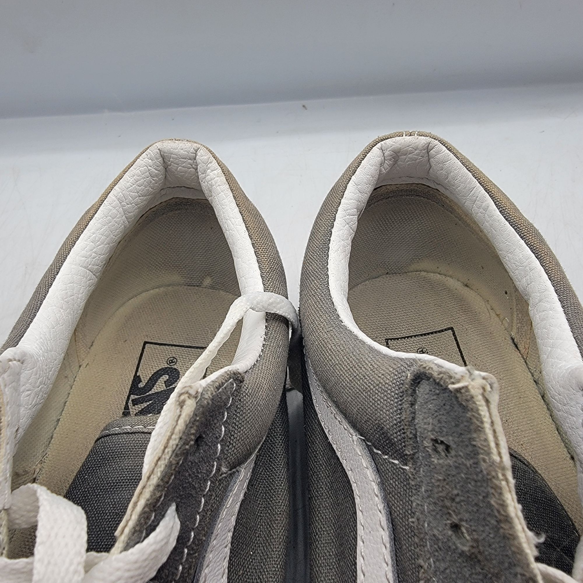 Vans Vans Old Skool Mens 9.5 Gray White Sneaker Shoes Skate Casua Size US 9.5 / EU 42-43 - 9 Thumbnail