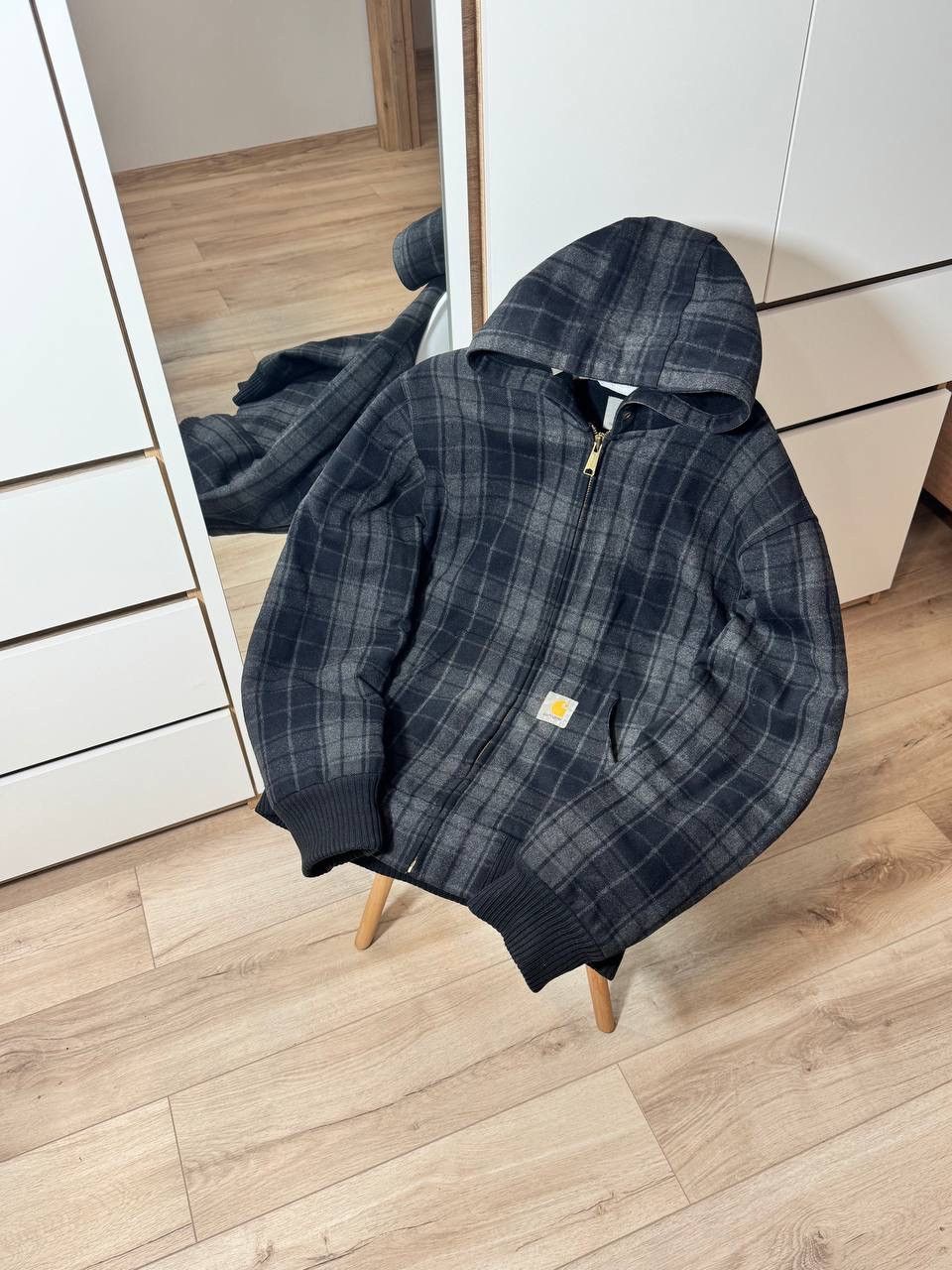 Carhartt Vintage Carhartt Active Jacket Size M Gray/Black Check Wool Size US M / EU 48-50 / 2 - 1 Thumbnail