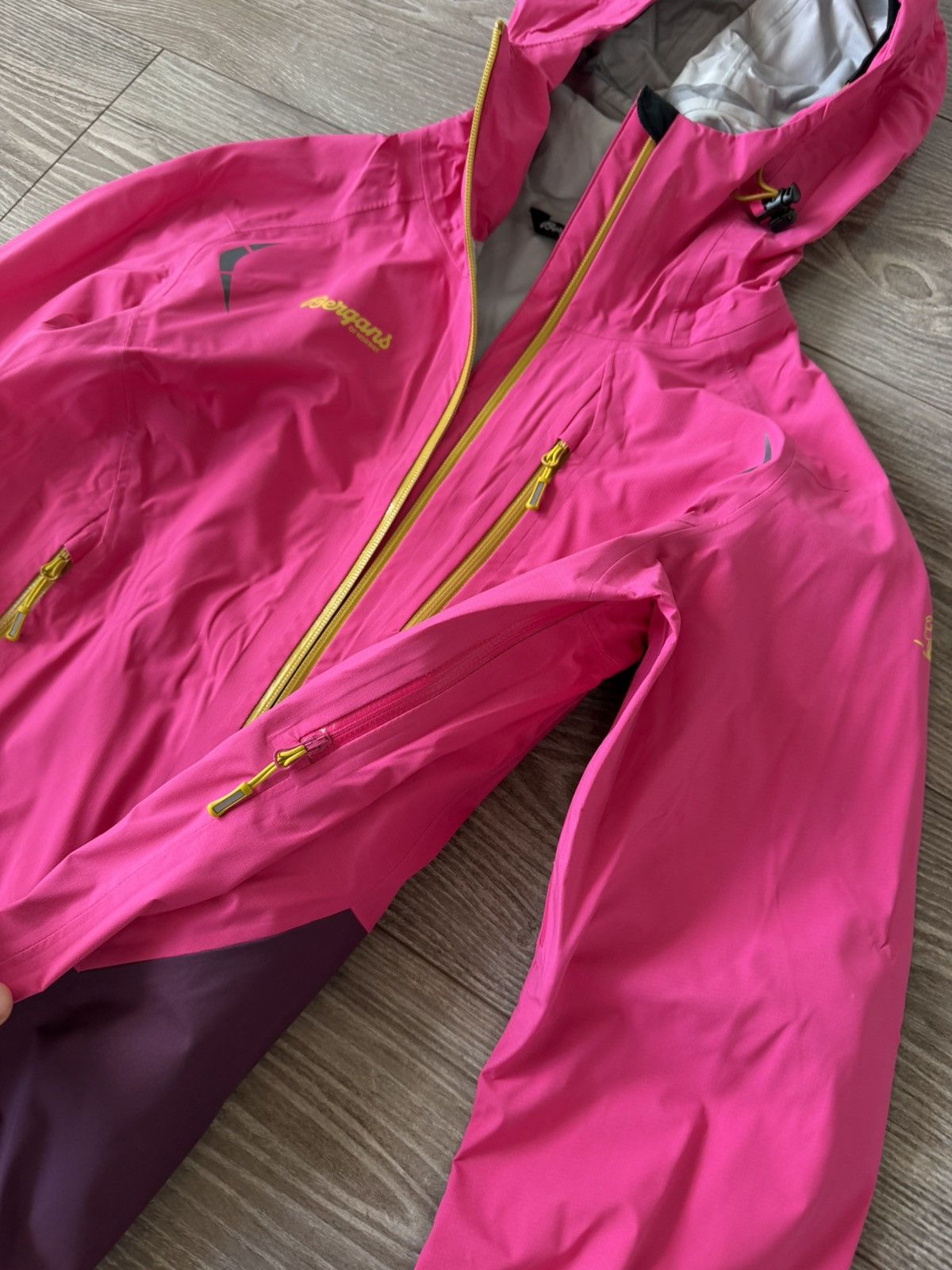 Bergans of Norway Bergans Of Norway Dermizax Waterproof Ski Storen Lady Jacket Size M / US 6-8 / IT 42-44 - 13 Thumbnail