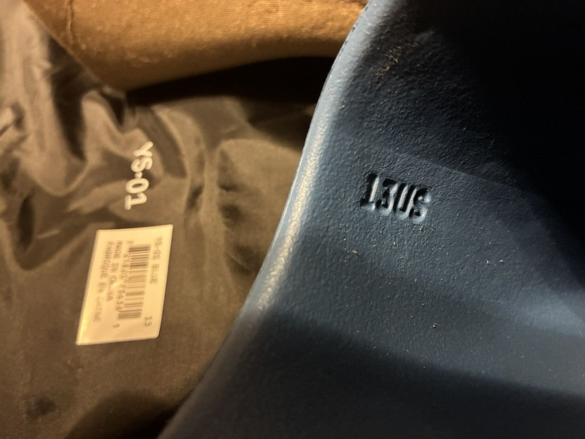 Yeezy Yeezy Slides Blue DEADSTOCK Size US 13 / EU 46 - 7 Thumbnail
