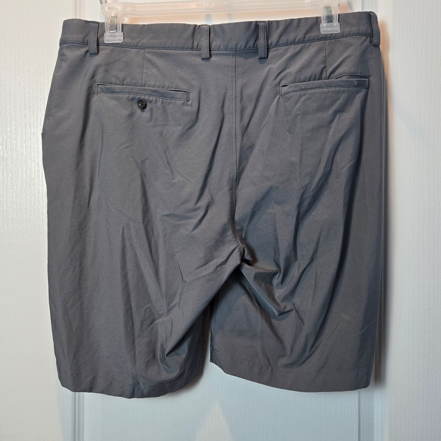 Greg Norman Greg Norman golf shorts sz 38 gray Size US 38 / EU 54 - 2 Thumbnail