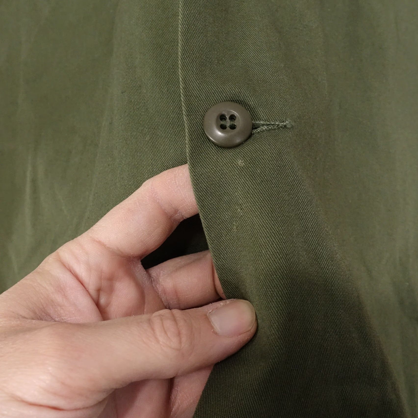 Vintage Vintage Green Cotton Button-Up Shirt Men’s 15.5 Regular Fit Casual Summer 2020s Size US M / EU 48-50 / 2 - 3 Thumbnail