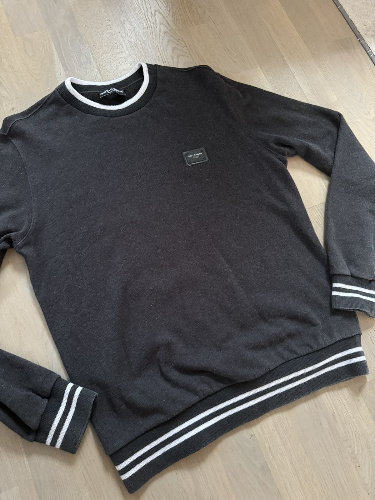 Dolce & Gabbana DOLCE AND GABBANA sweatshirt SEE FOTOS FOR TAPE MEASUREMENT Size US L / EU 52-54 / 3 - 4 Thumbnail