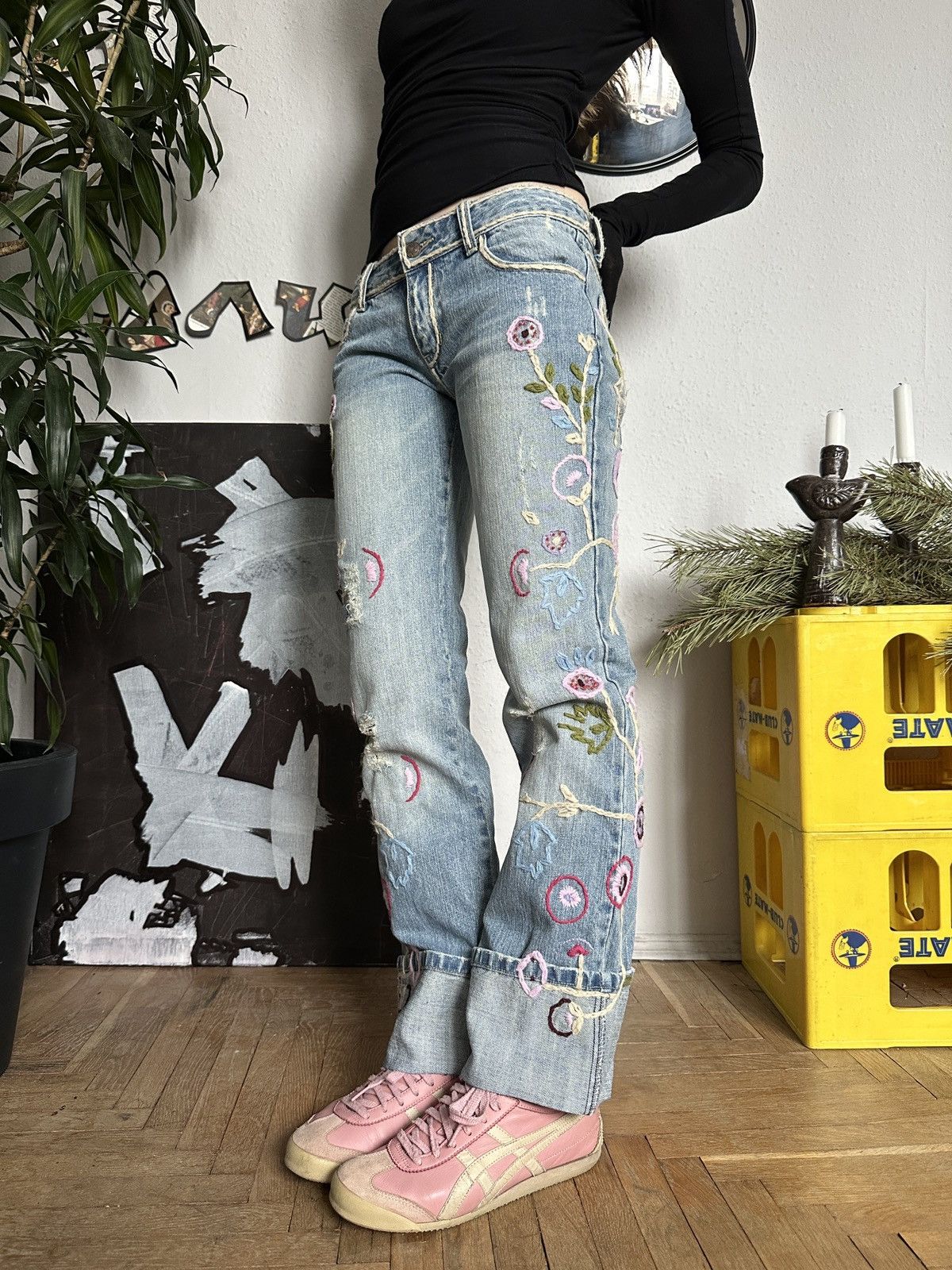 Japanese Brand Embroidery Bohemian Hippe Retro Floral Loose Fit Jeans Size 29" - 4 Thumbnail