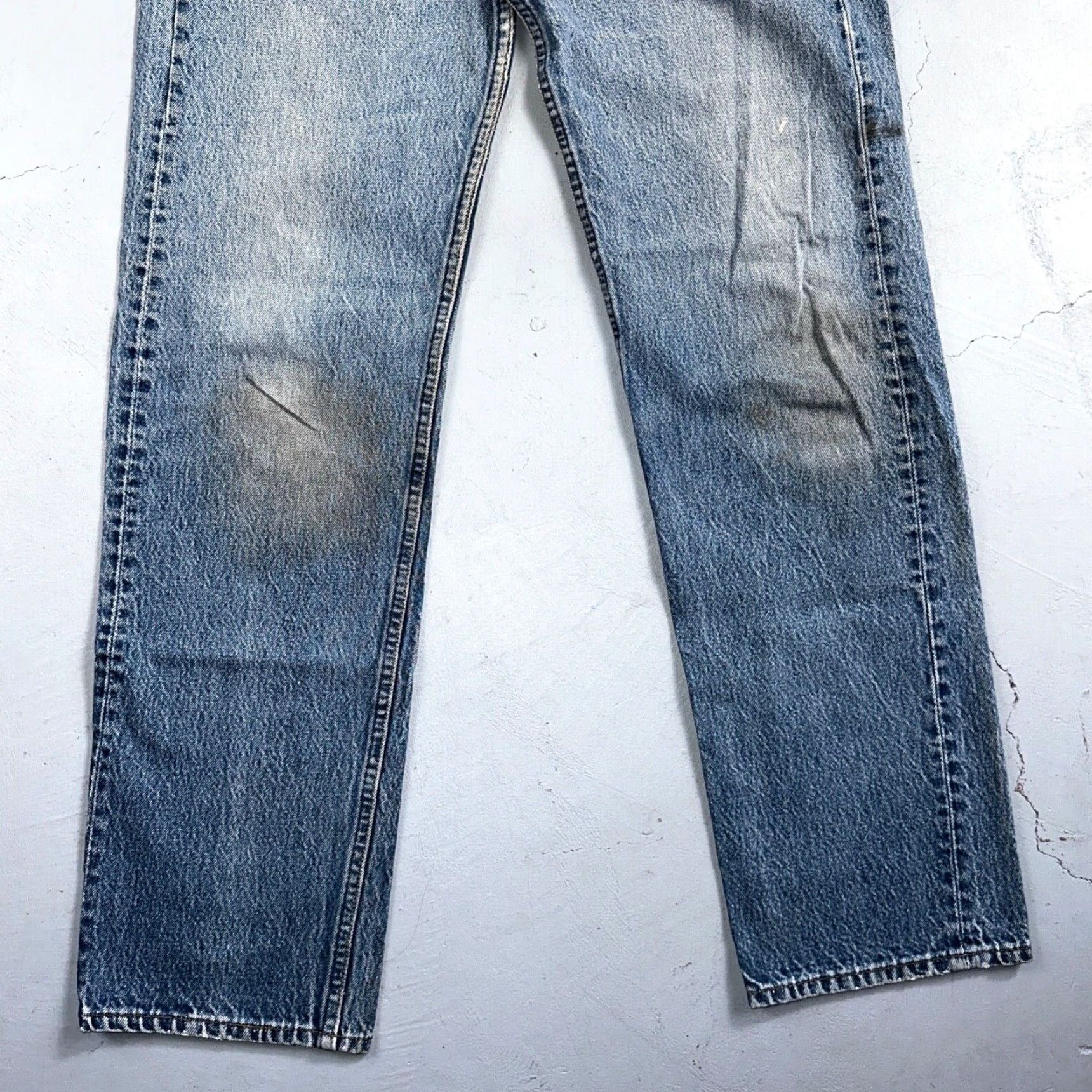Levi's VINTAGE Levis 501 90s USA XX Straight Leg Jeans 35x36 Blue Light Wash 32x32 Men Size US 35 - 3 Thumbnail