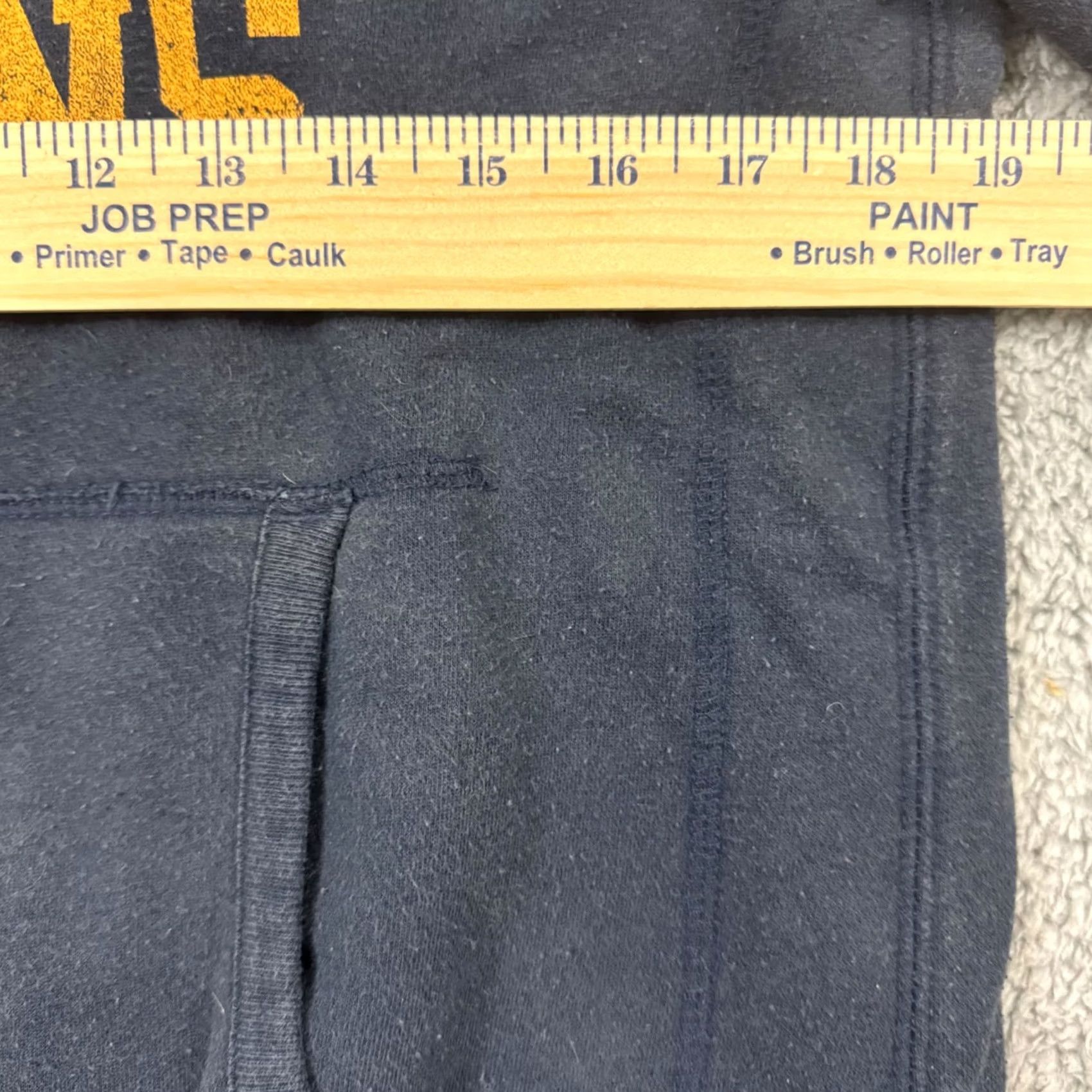 Champion - Keeps exact spelling and capitalization Size US S / EU 44-46 / 1 - 6 Thumbnail