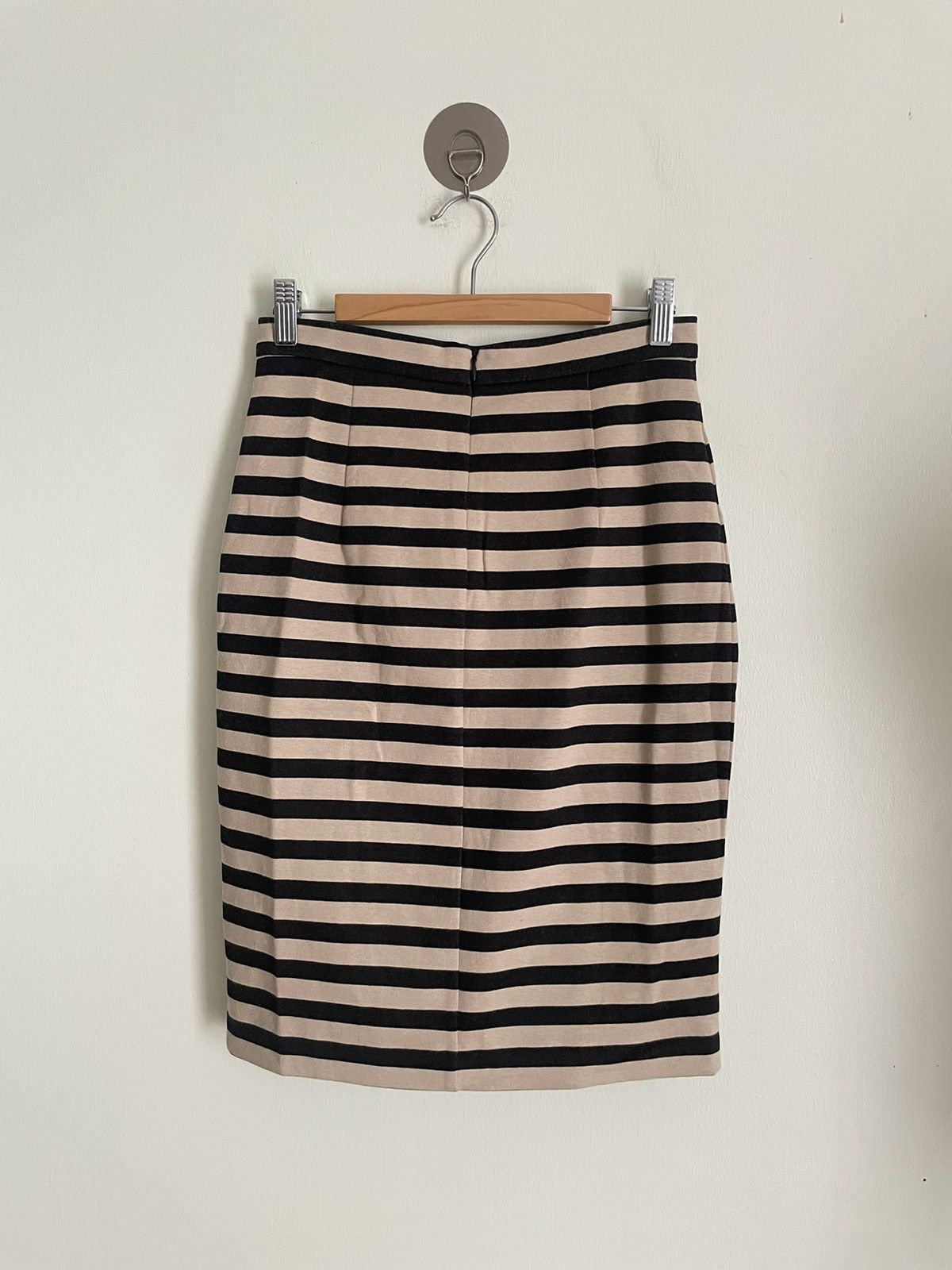 Weekend Max Mara Weekend Max Mara Striped Miniskirt Size 27" / US 4 / IT 40 - 2 Thumbnail